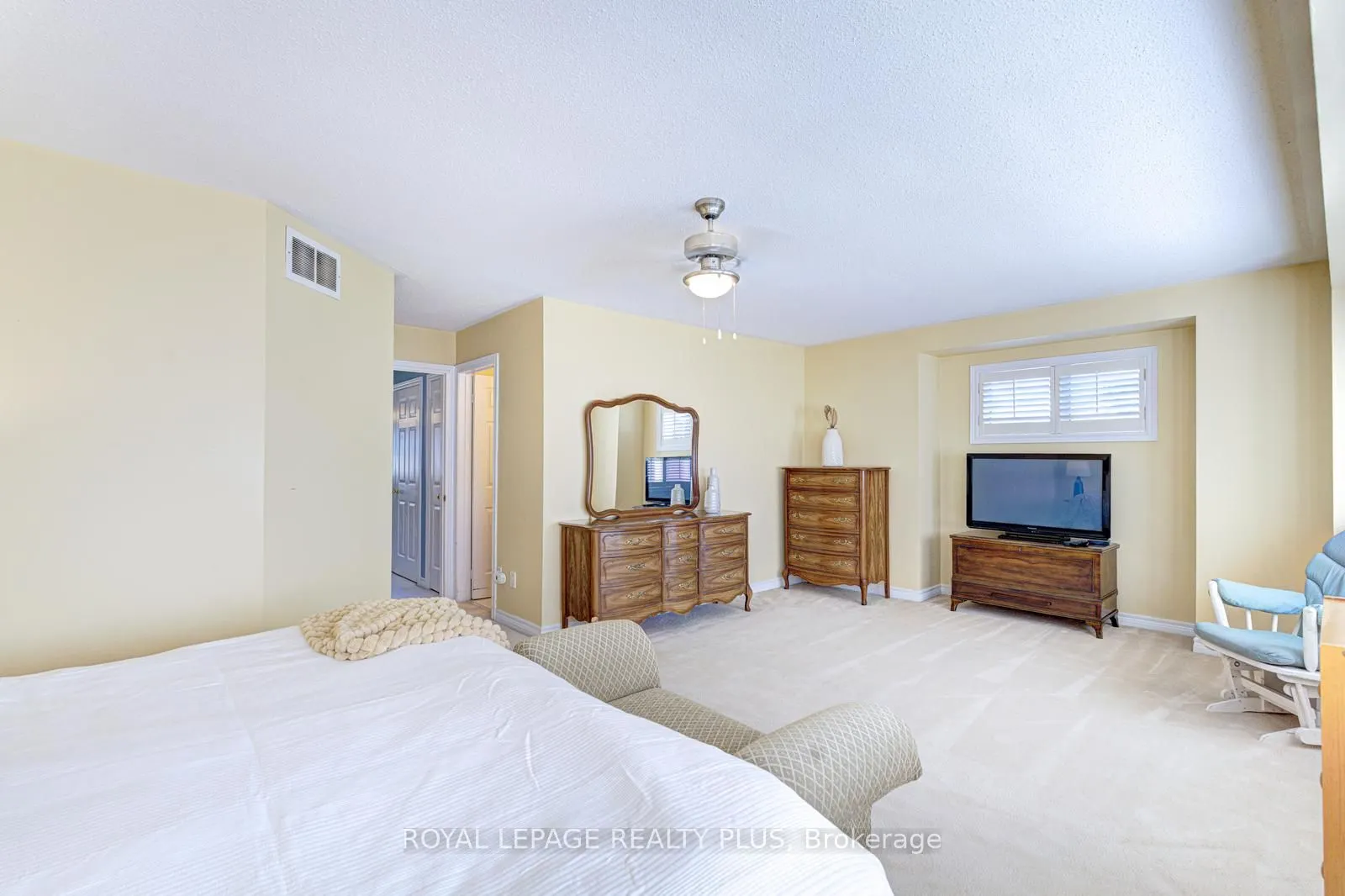 5658 Glen Erin Drive #1