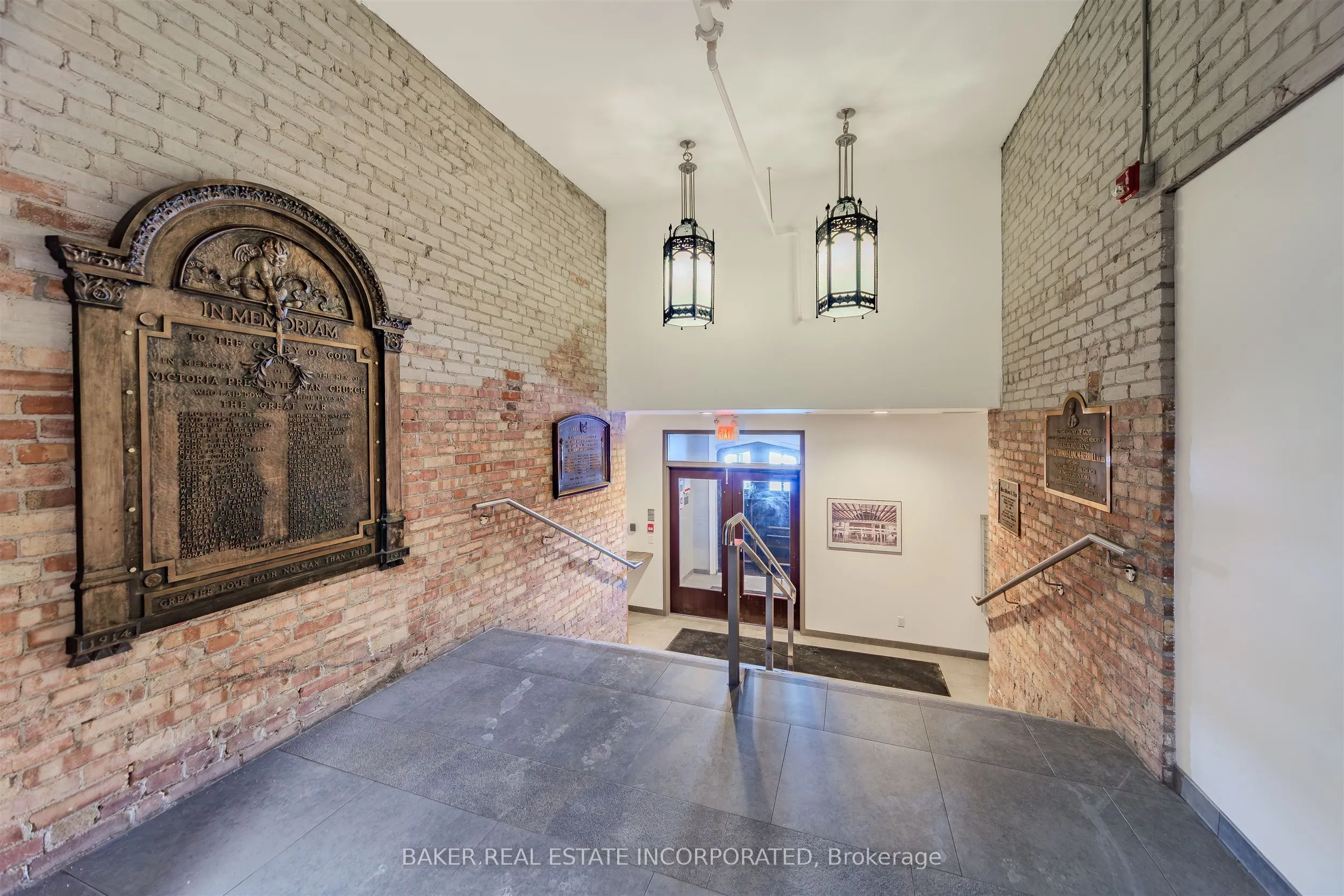 152 Annette Street #107