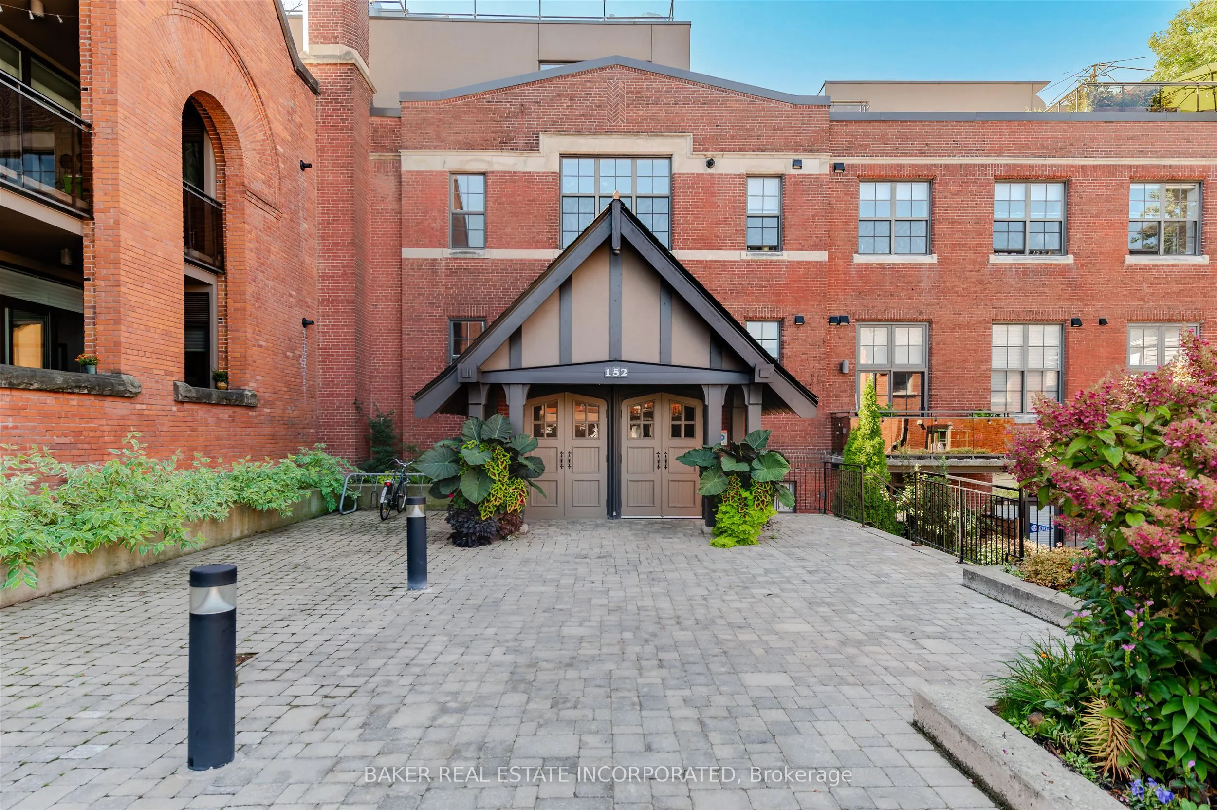 152 Annette Street #107