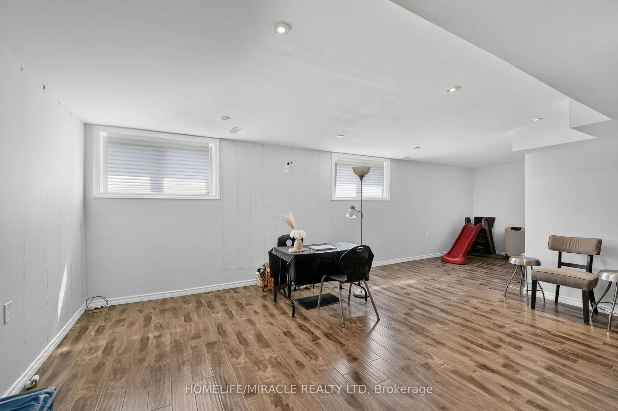 452 Tyrone Crescent