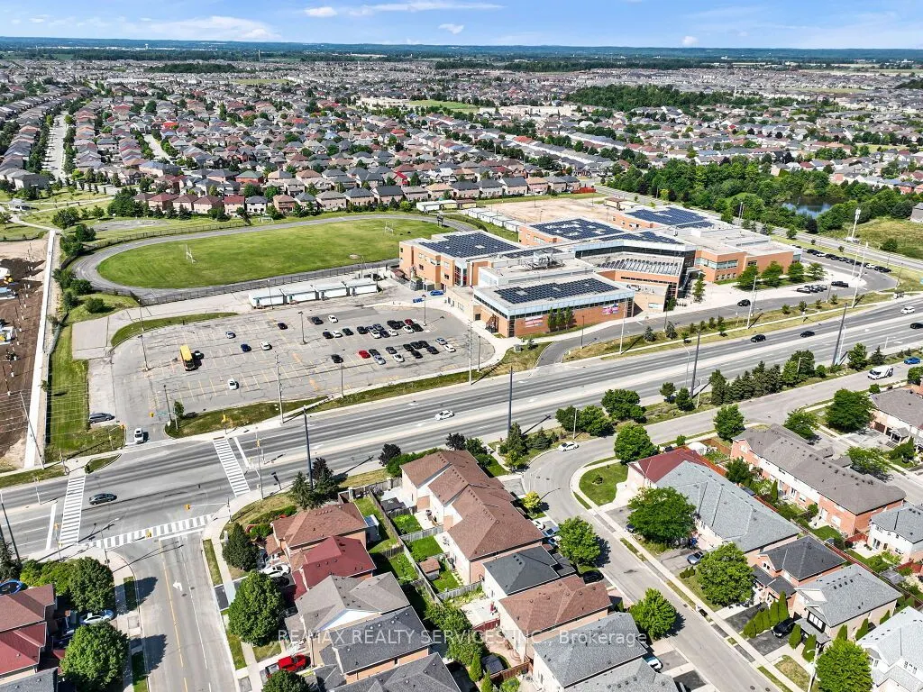 101 River Rock Crescent