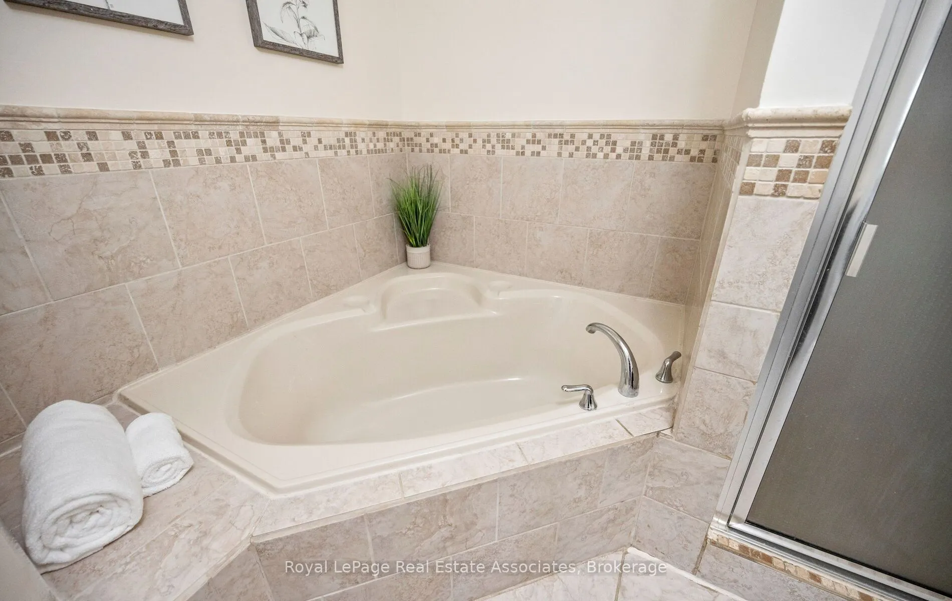 1485 Torrington Drive #19