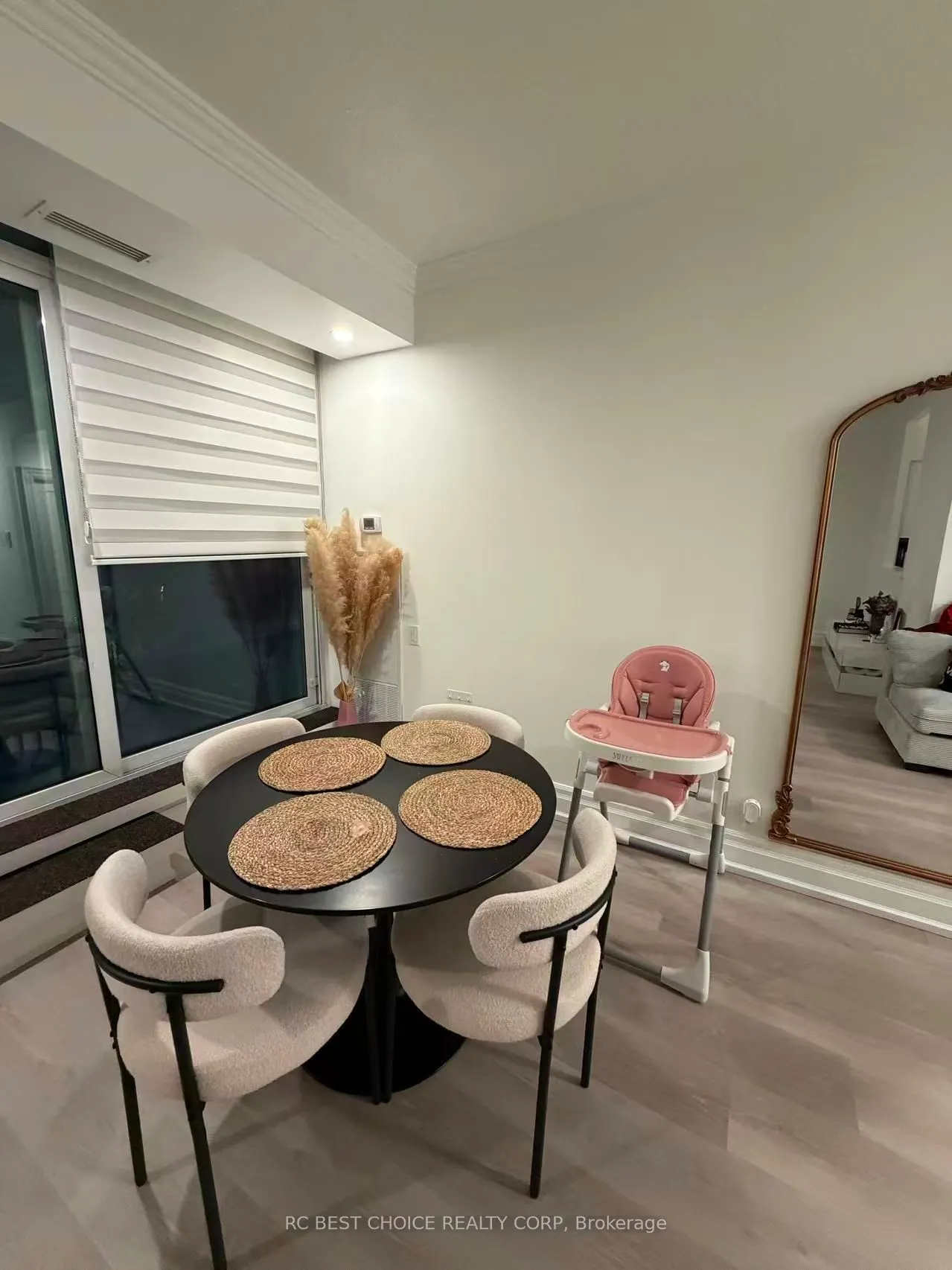 2067 Lake Shore Boulevard W #203