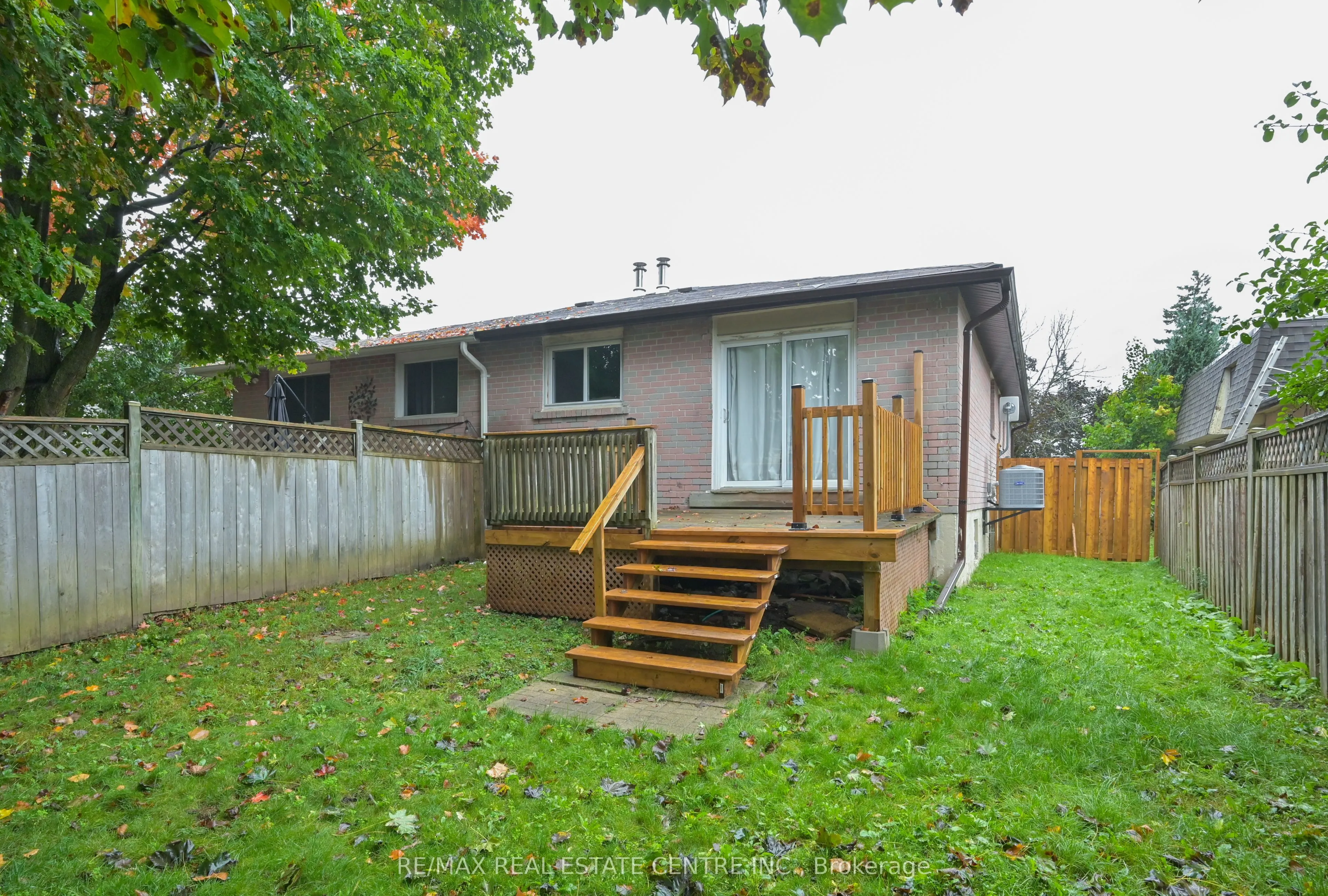 116 Burbank Crescent