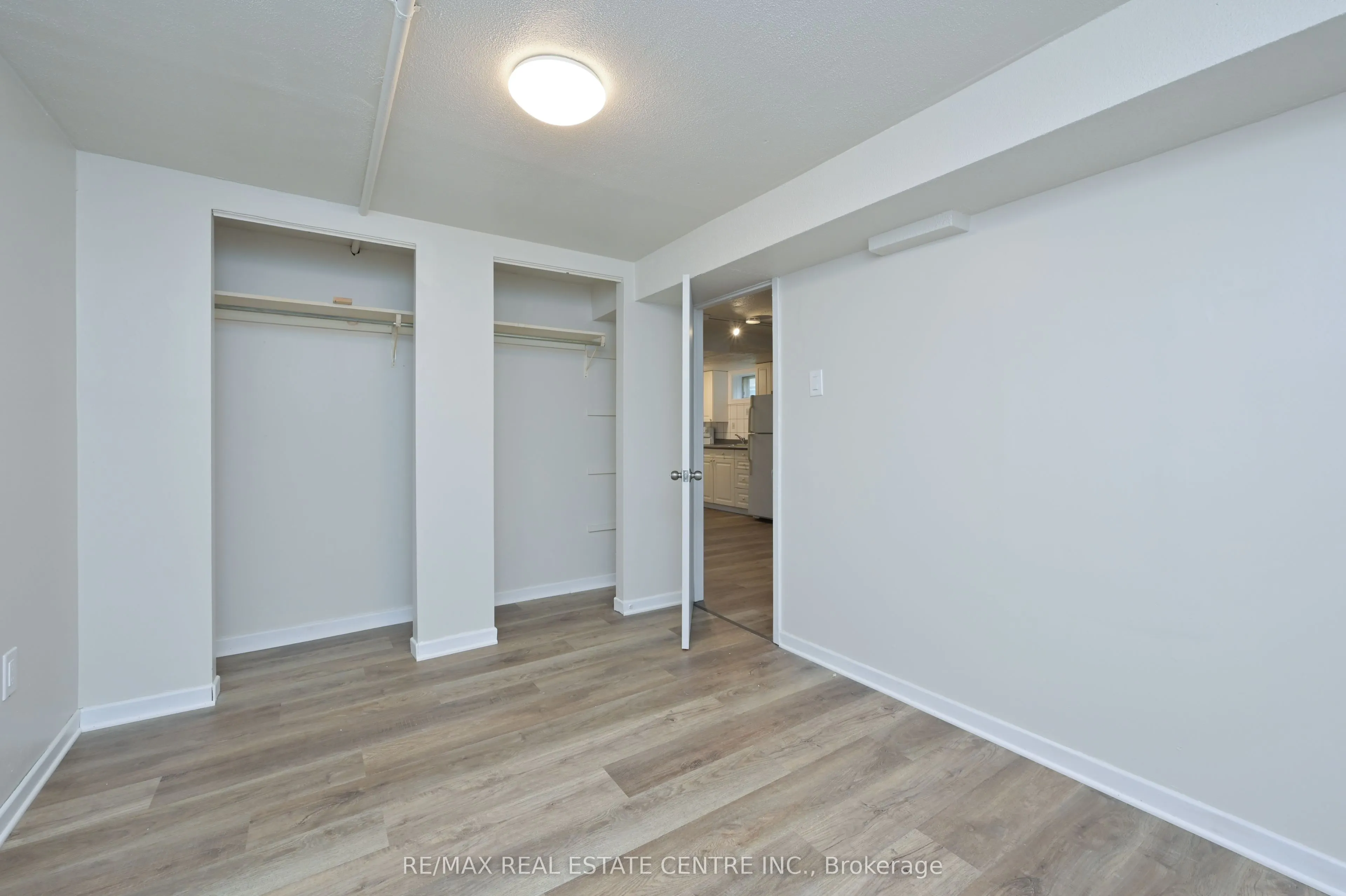 116 Burbank Crescent