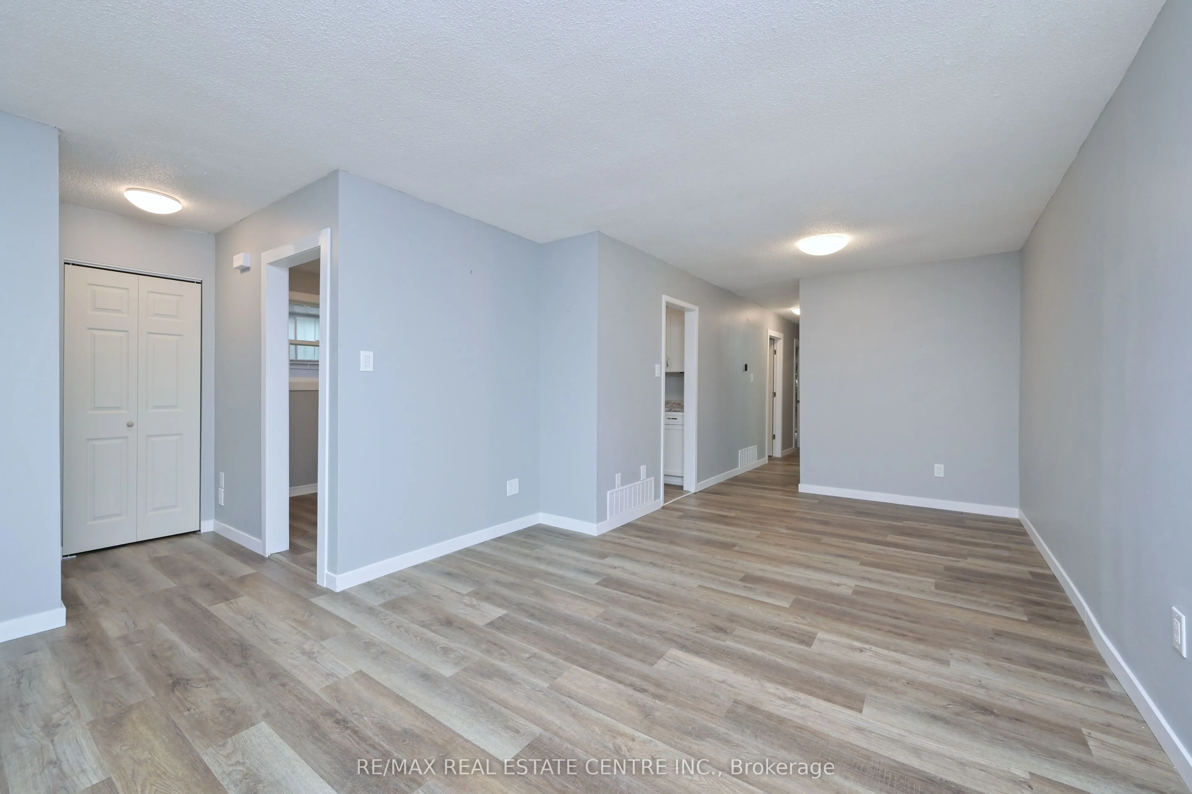 116 Burbank Crescent
