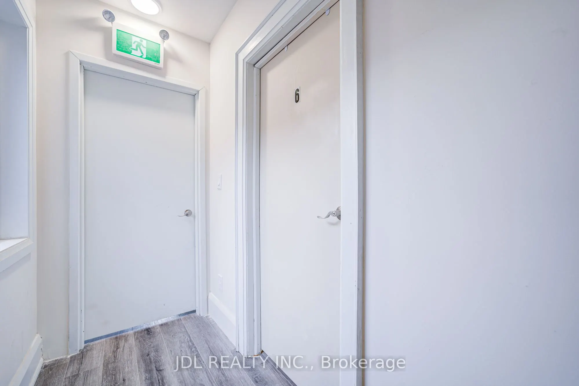 5 Sorauren Avenue #6