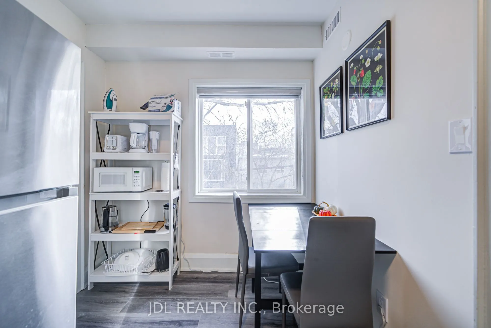 5 Sorauren Avenue #6