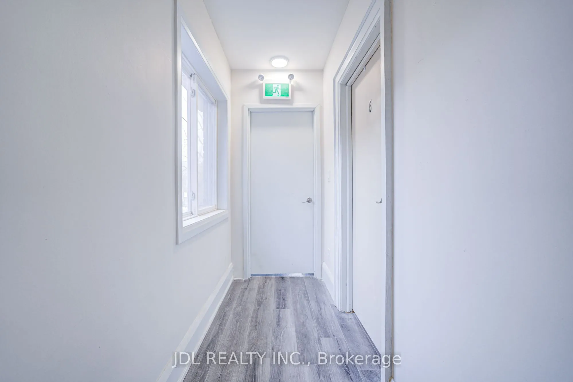 5 Sorauren Avenue #6