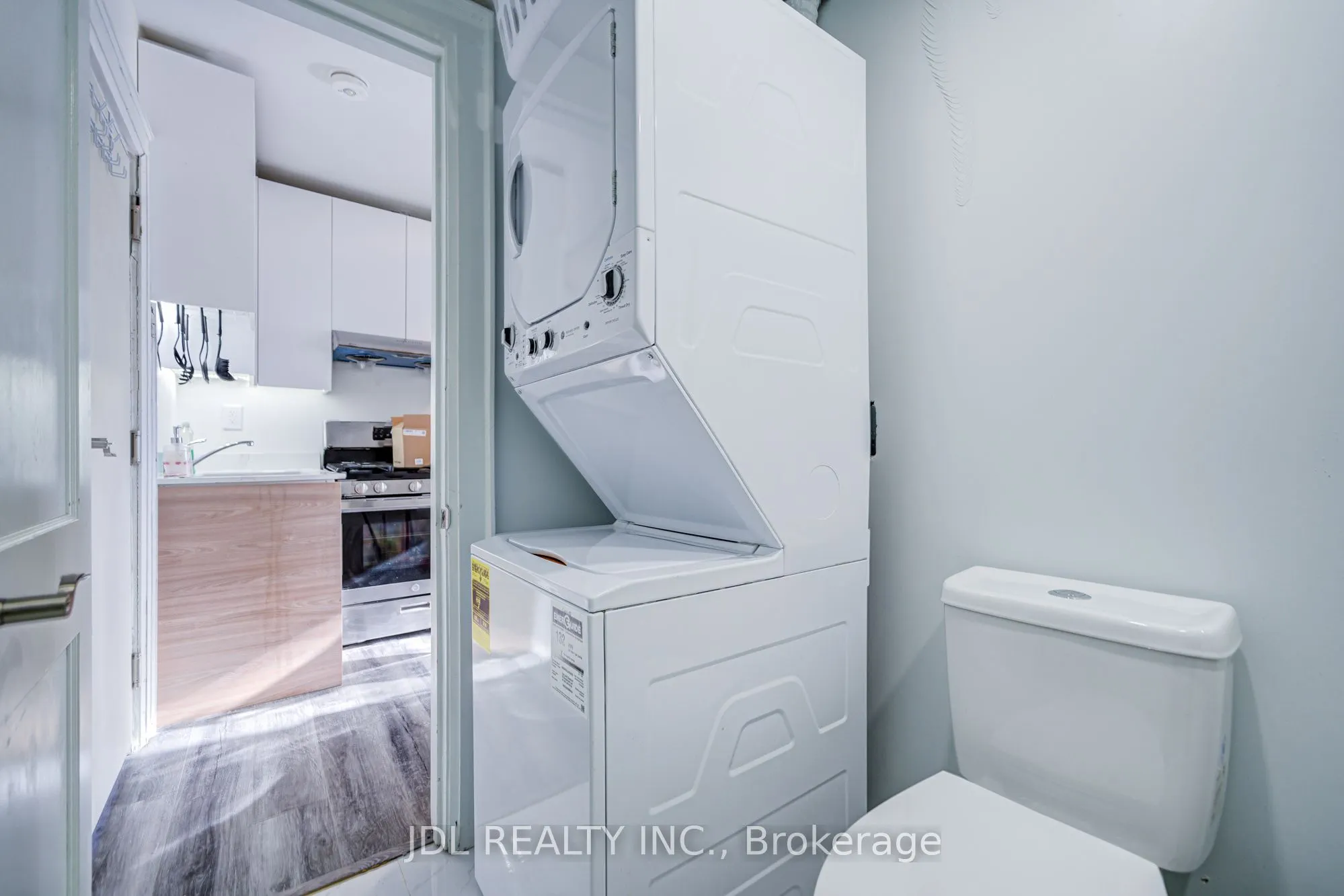 5 Sorauren Avenue #6