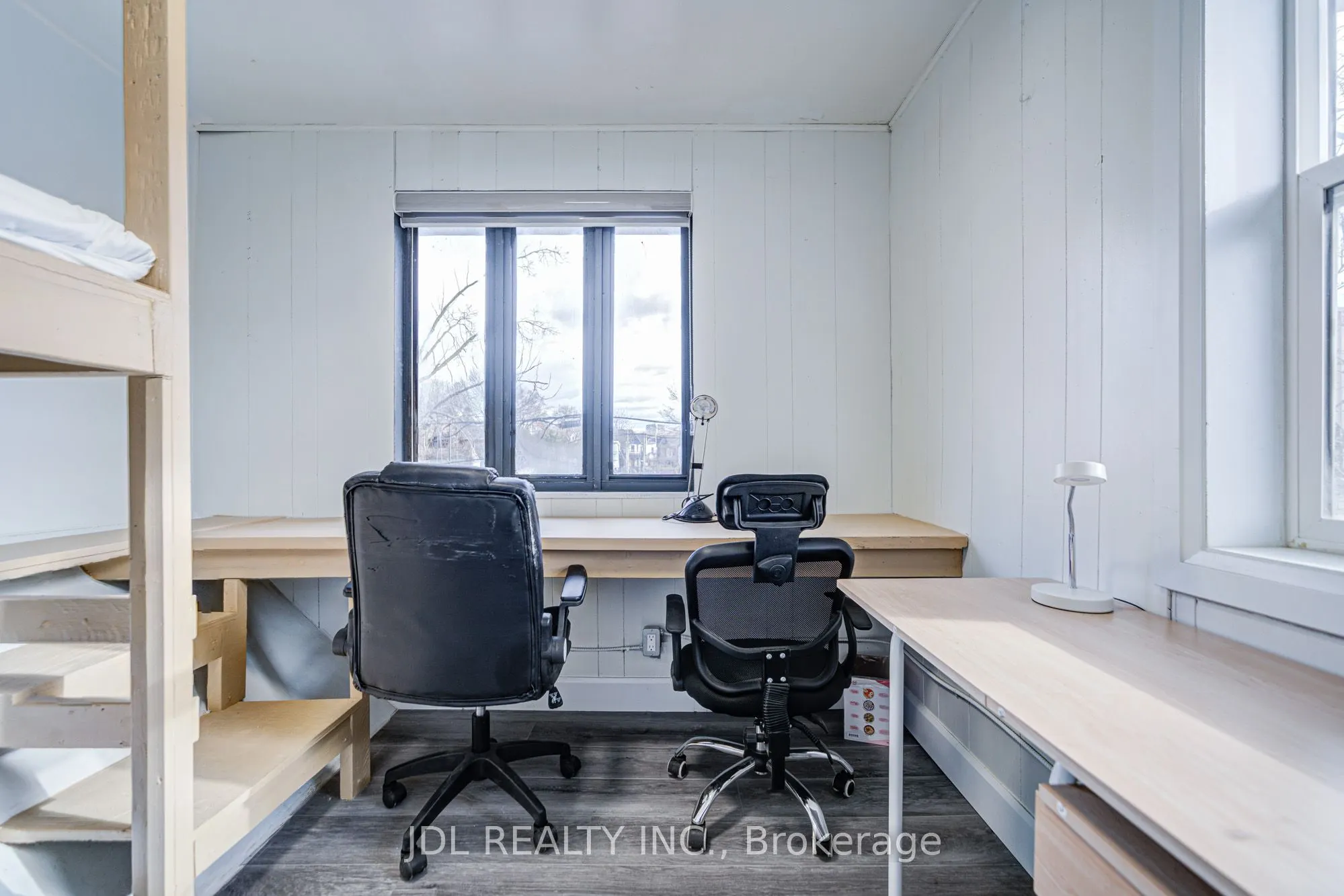5 Sorauren Avenue #6