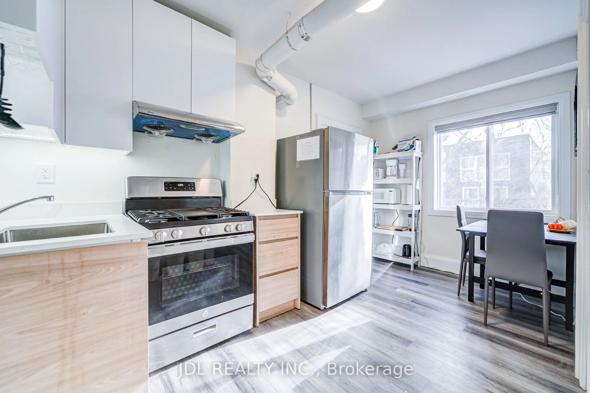 5 Sorauren Avenue #6