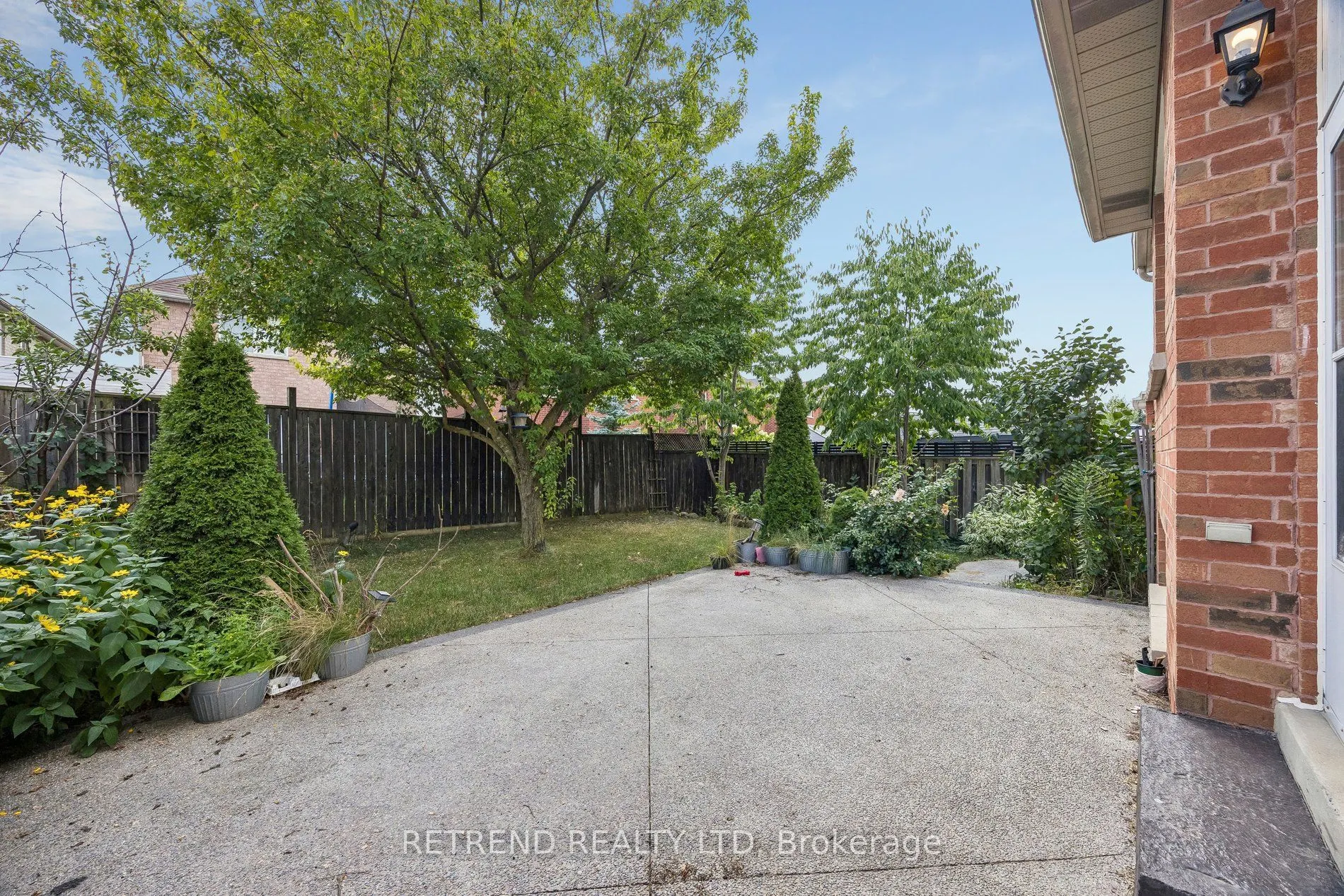27 Terrastone Court