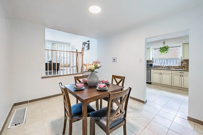 3 Clayhall Crescent