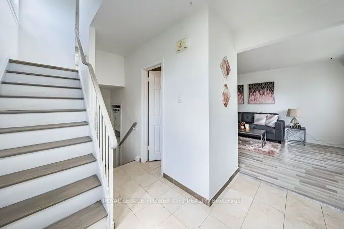 3 Clayhall Crescent