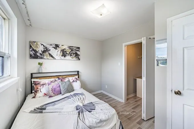 3 Clayhall Crescent