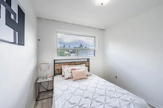 3 Clayhall Crescent
