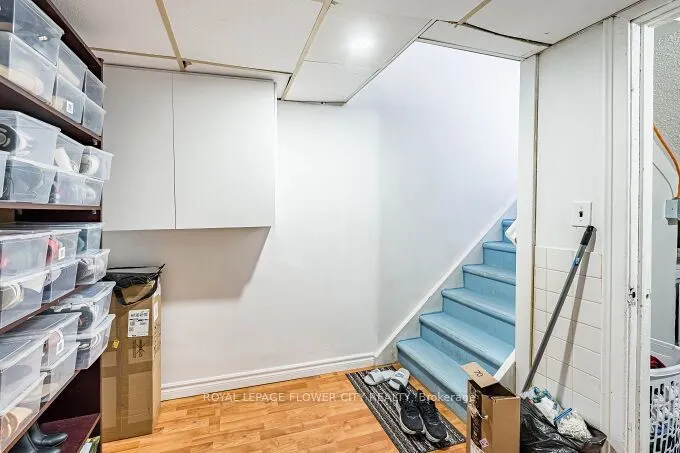 3 Clayhall Crescent
