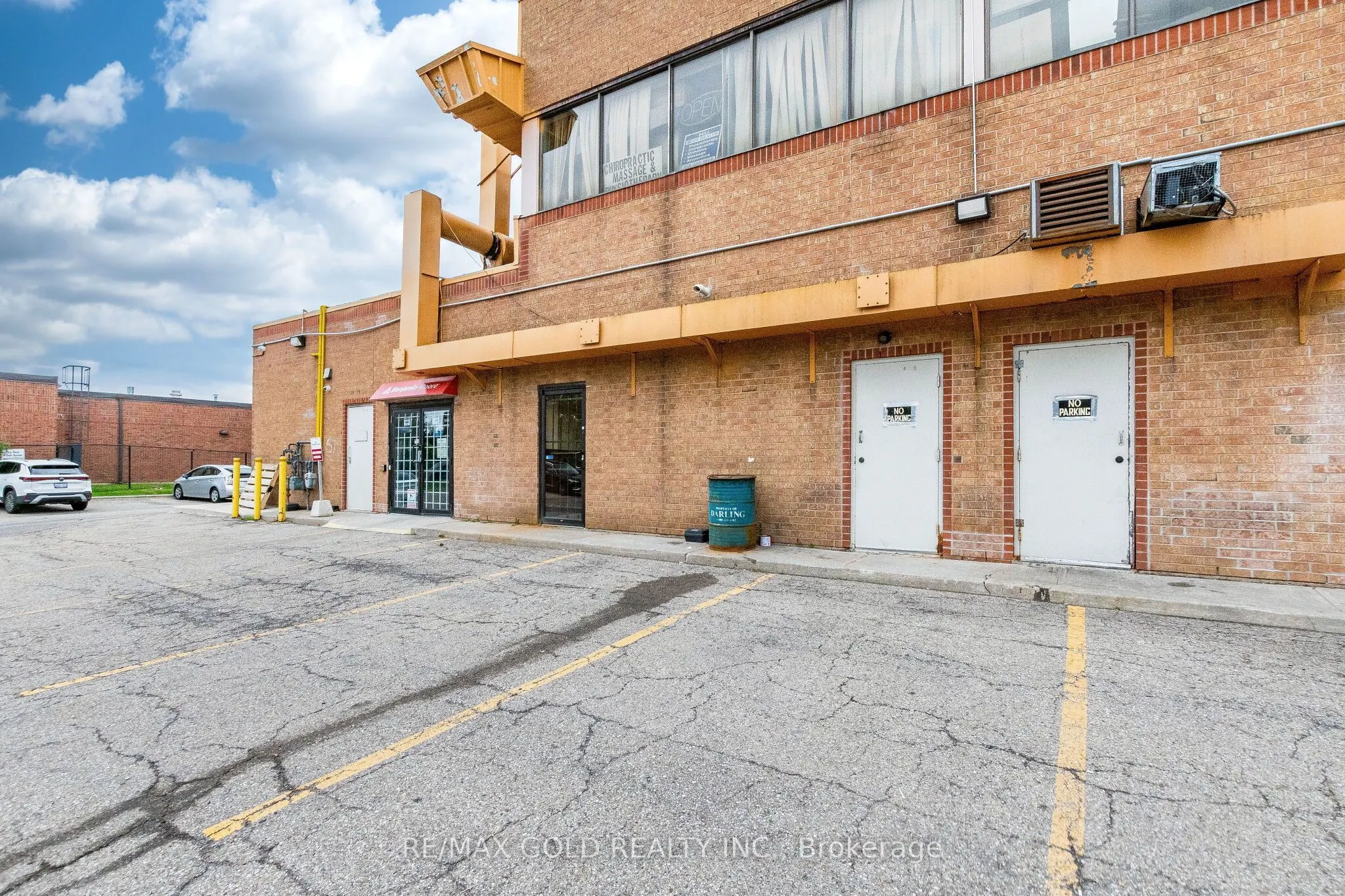 7125 Goreway Dr Drive #105