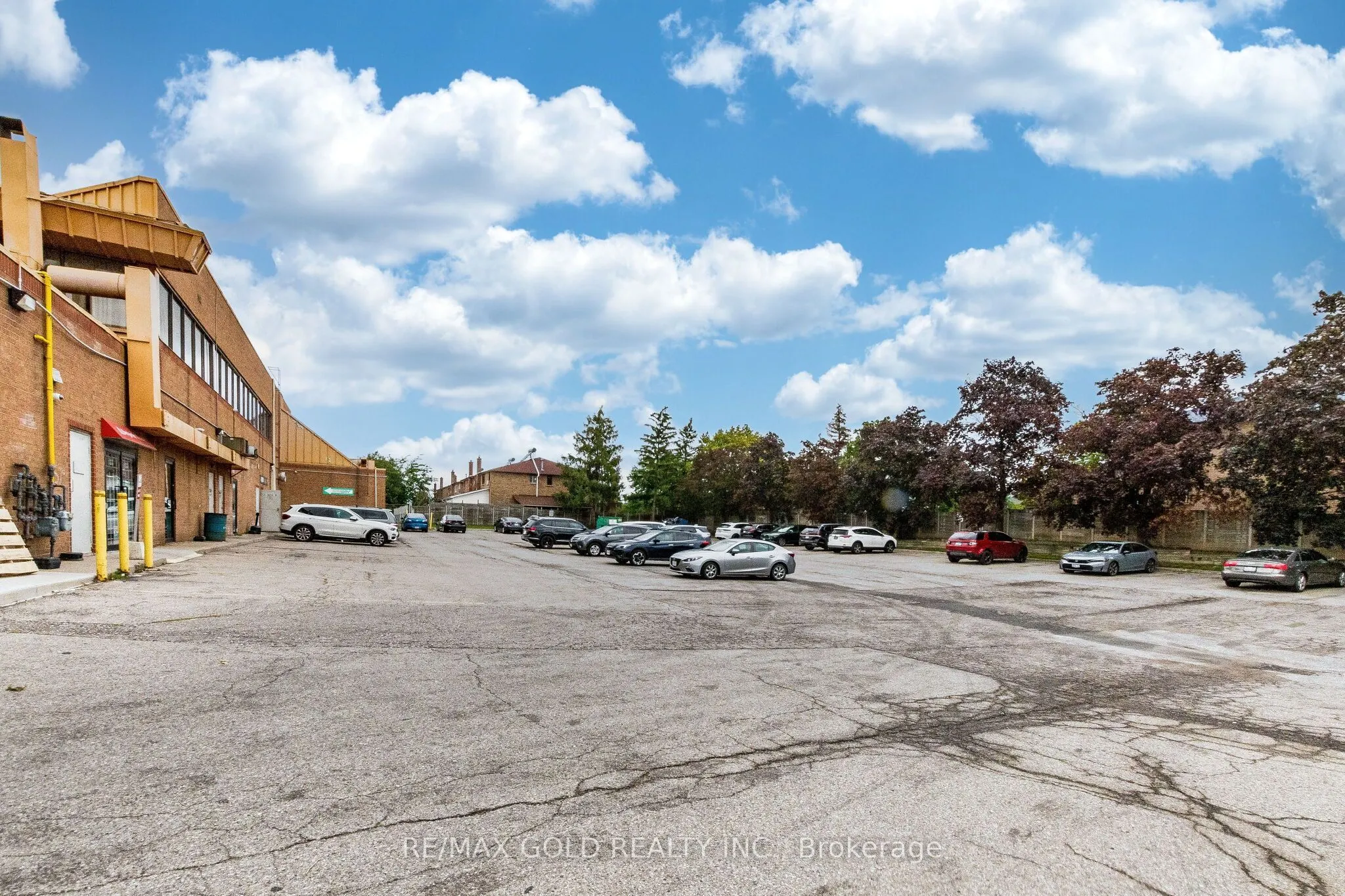 7125 Goreway Dr Drive #105