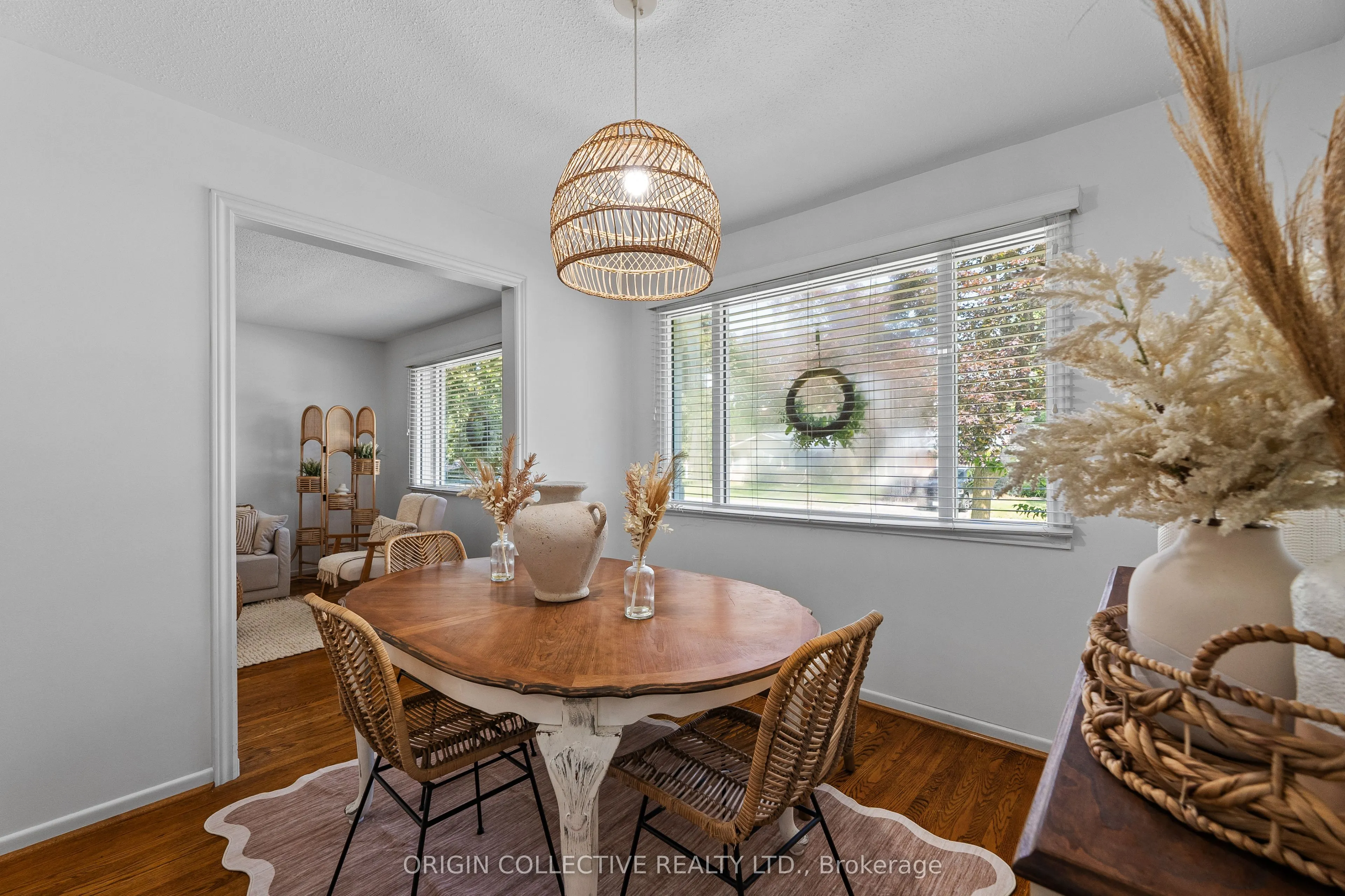 983 Parthia Crescent