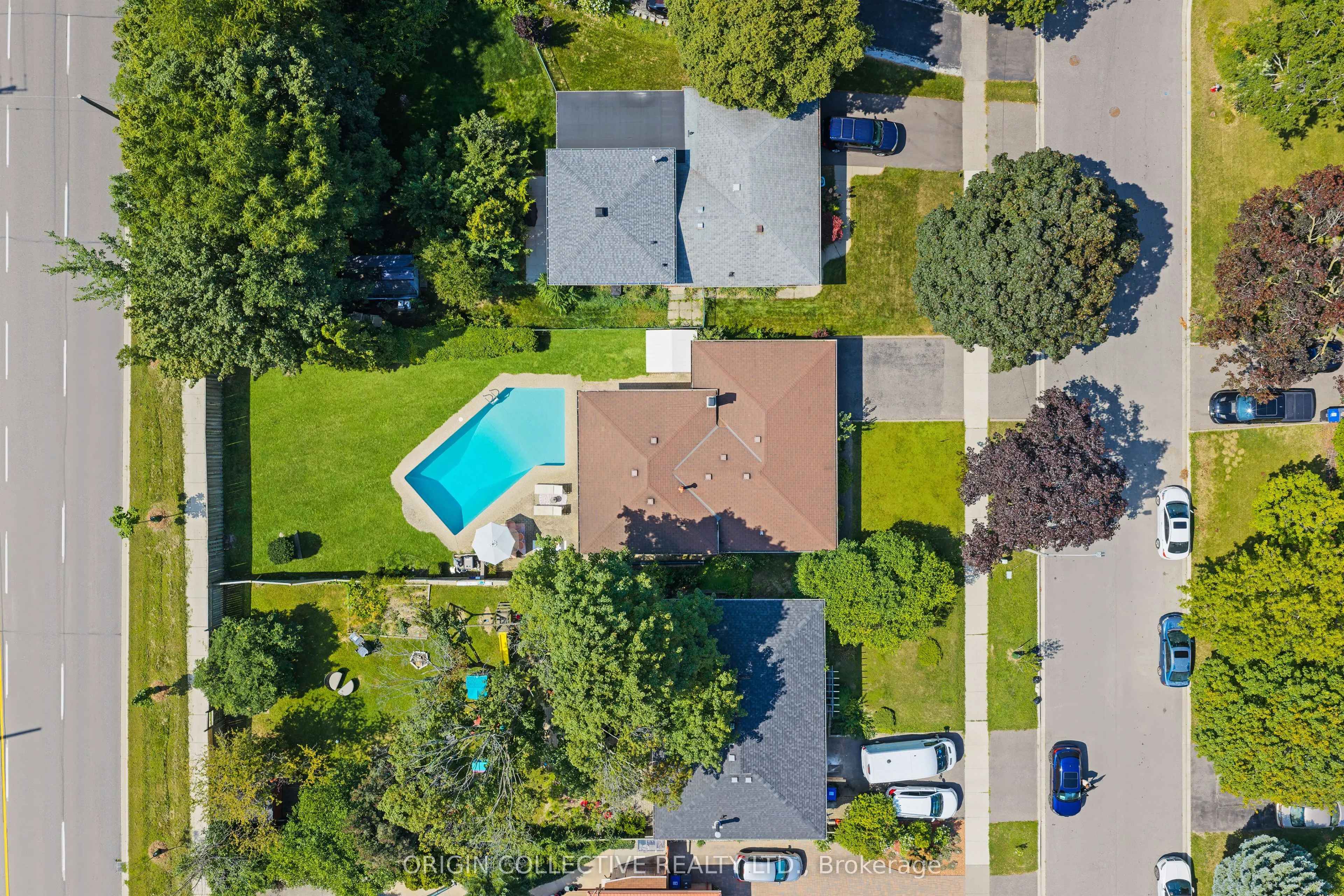 983 Parthia Crescent