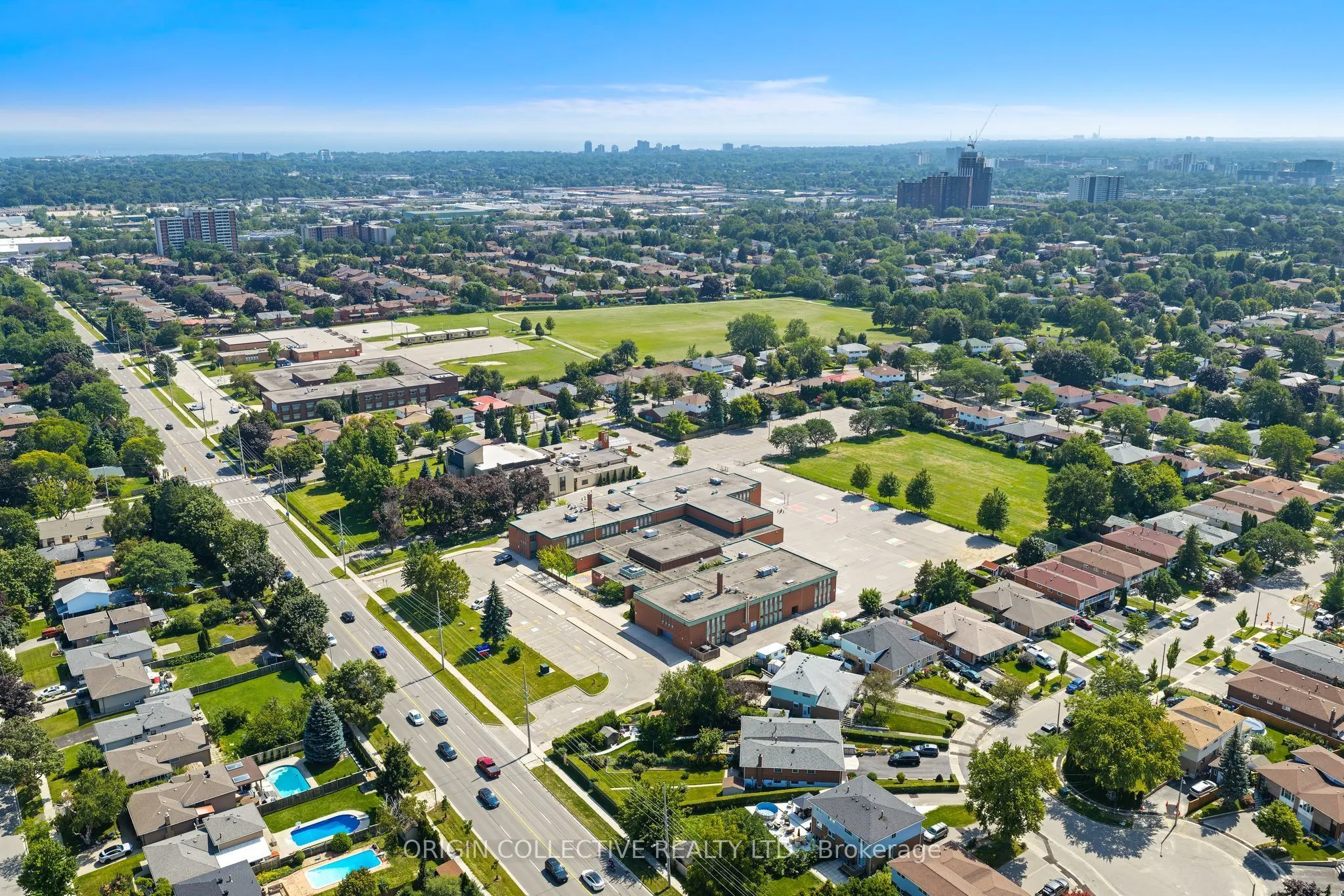 983 Parthia Crescent