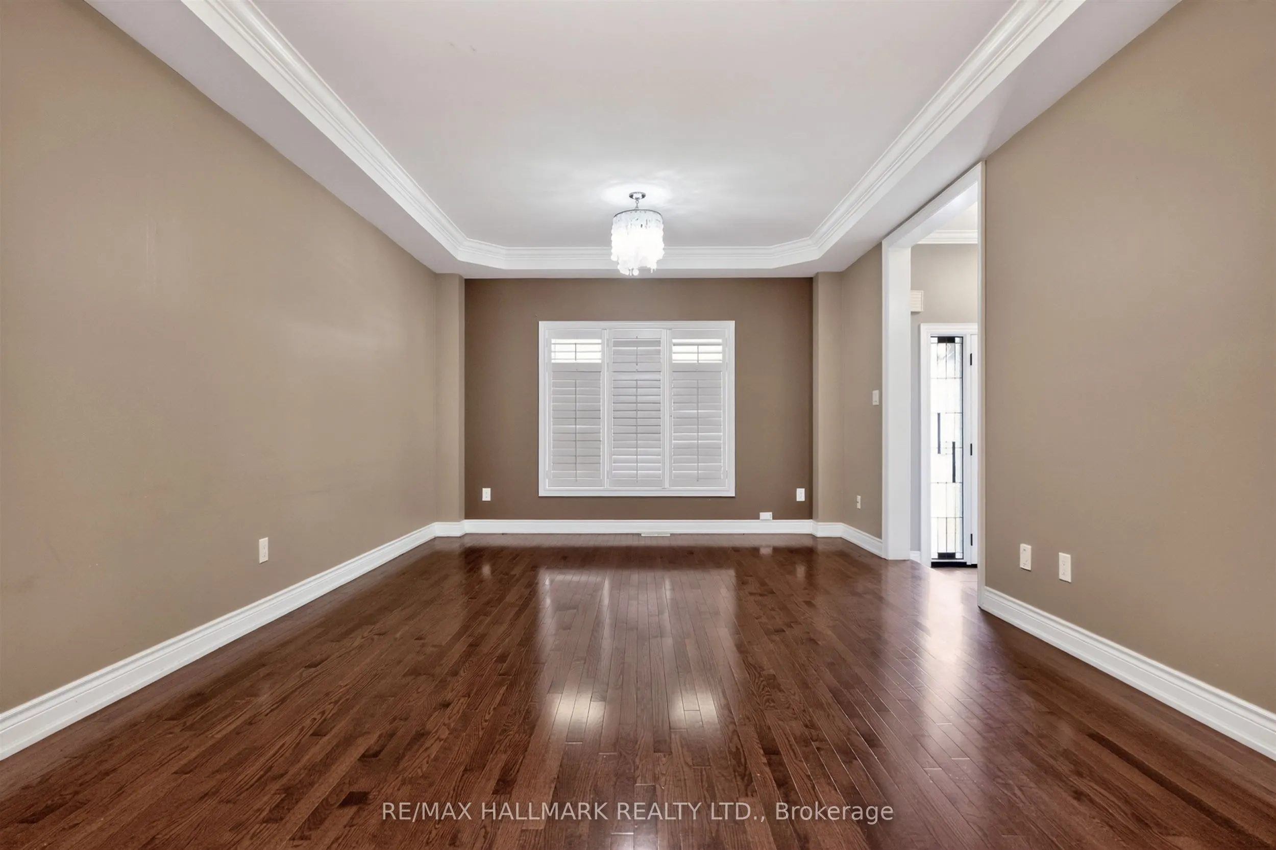 99 Royal West Drive