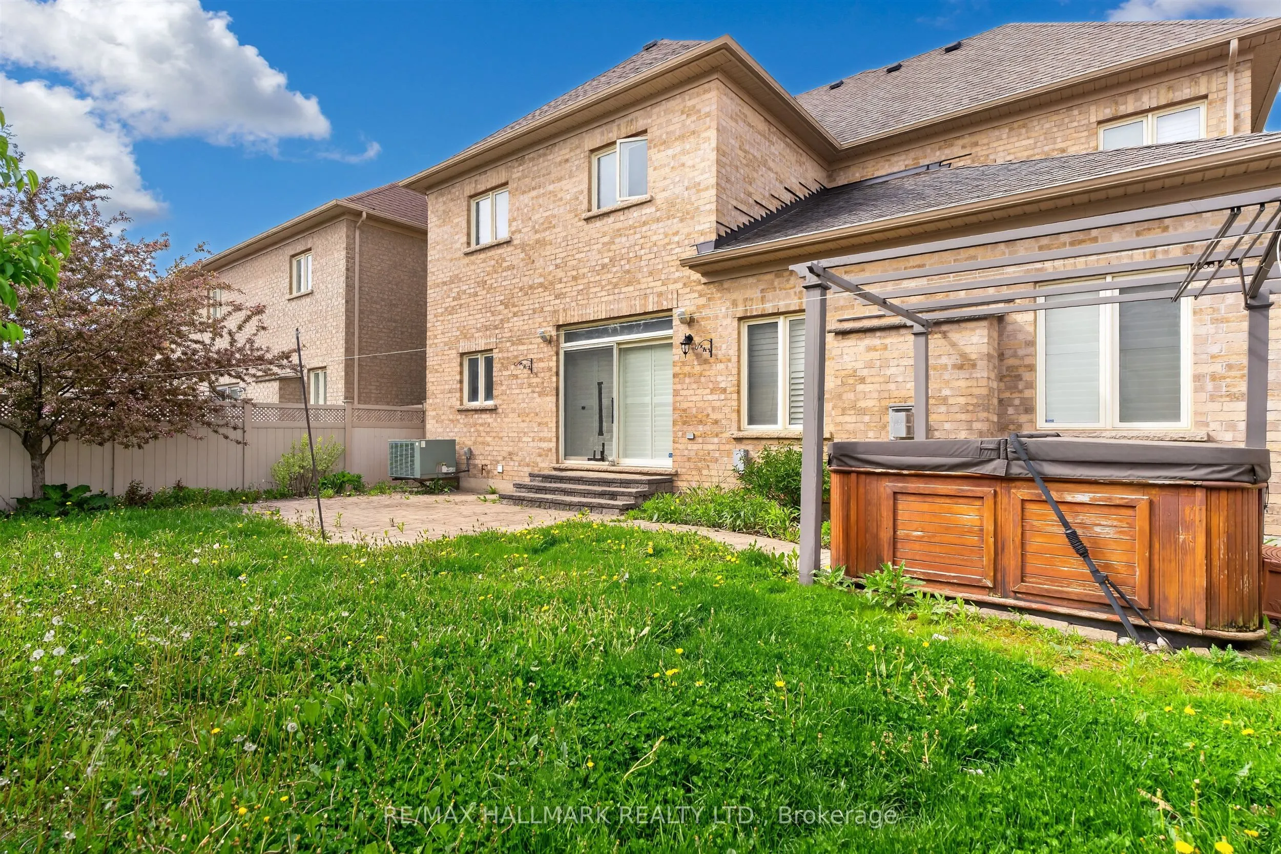 99 Royal West Drive