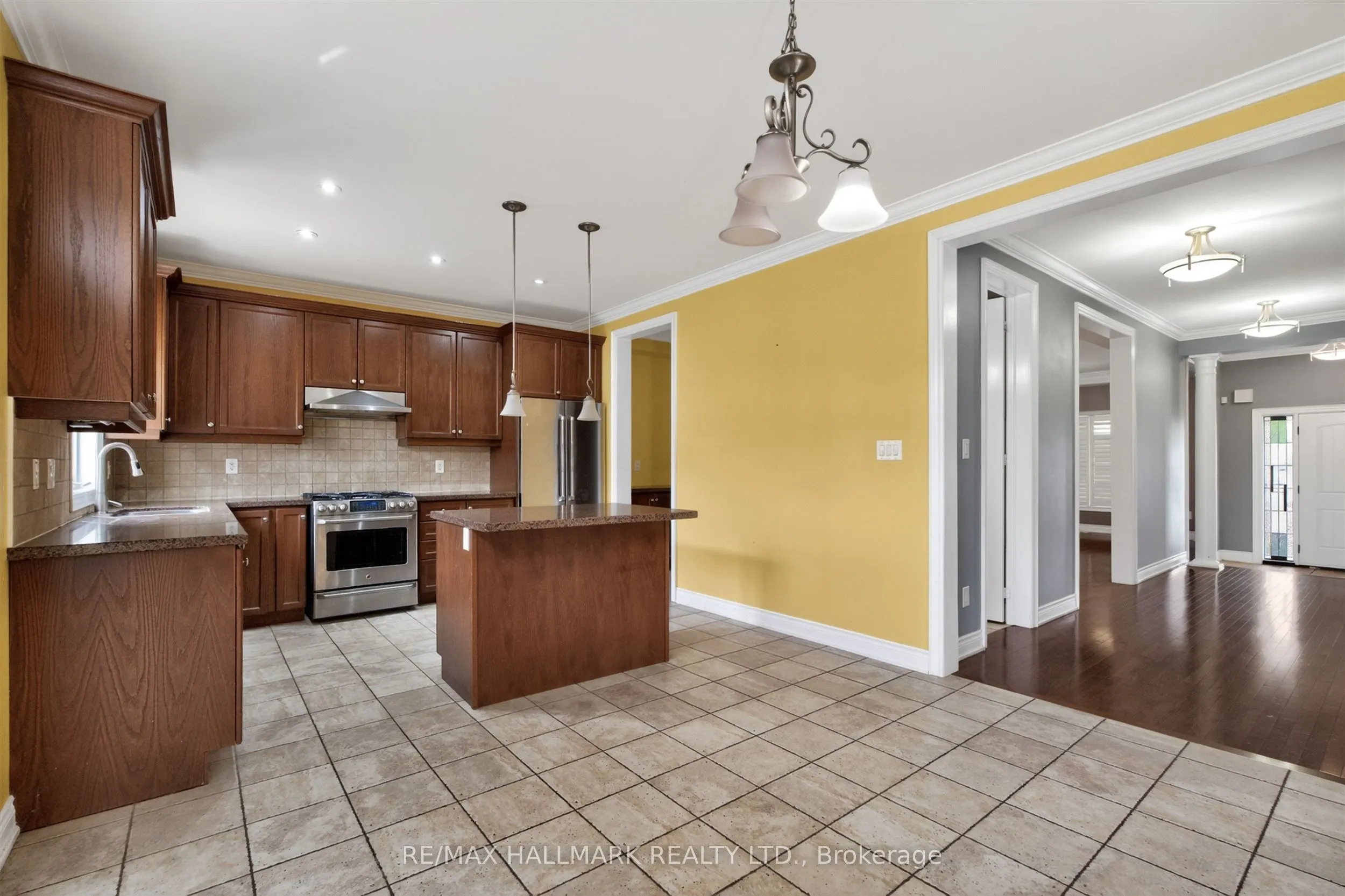 99 Royal West Drive