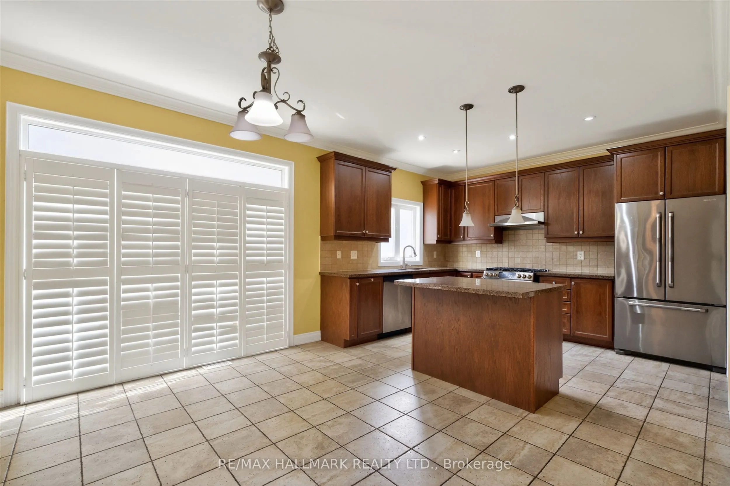 99 Royal West Drive