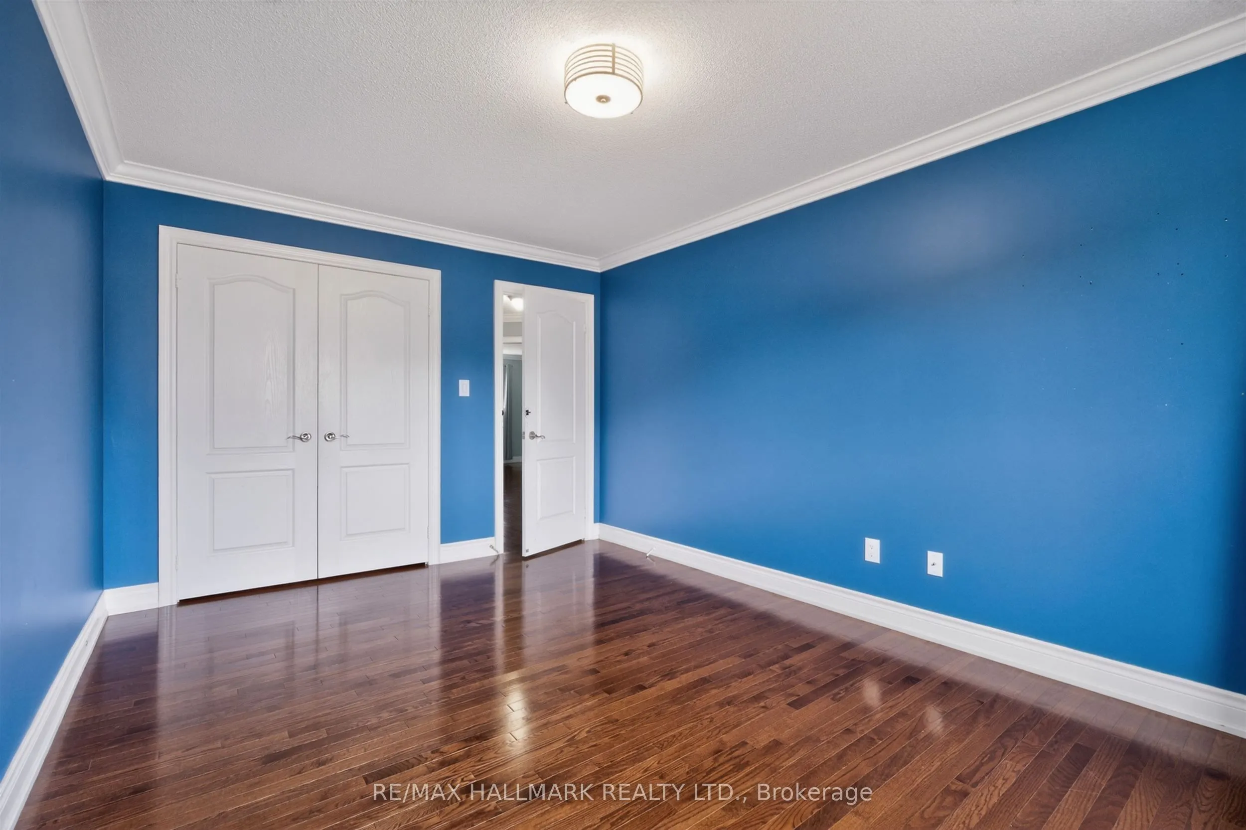 99 Royal West Drive
