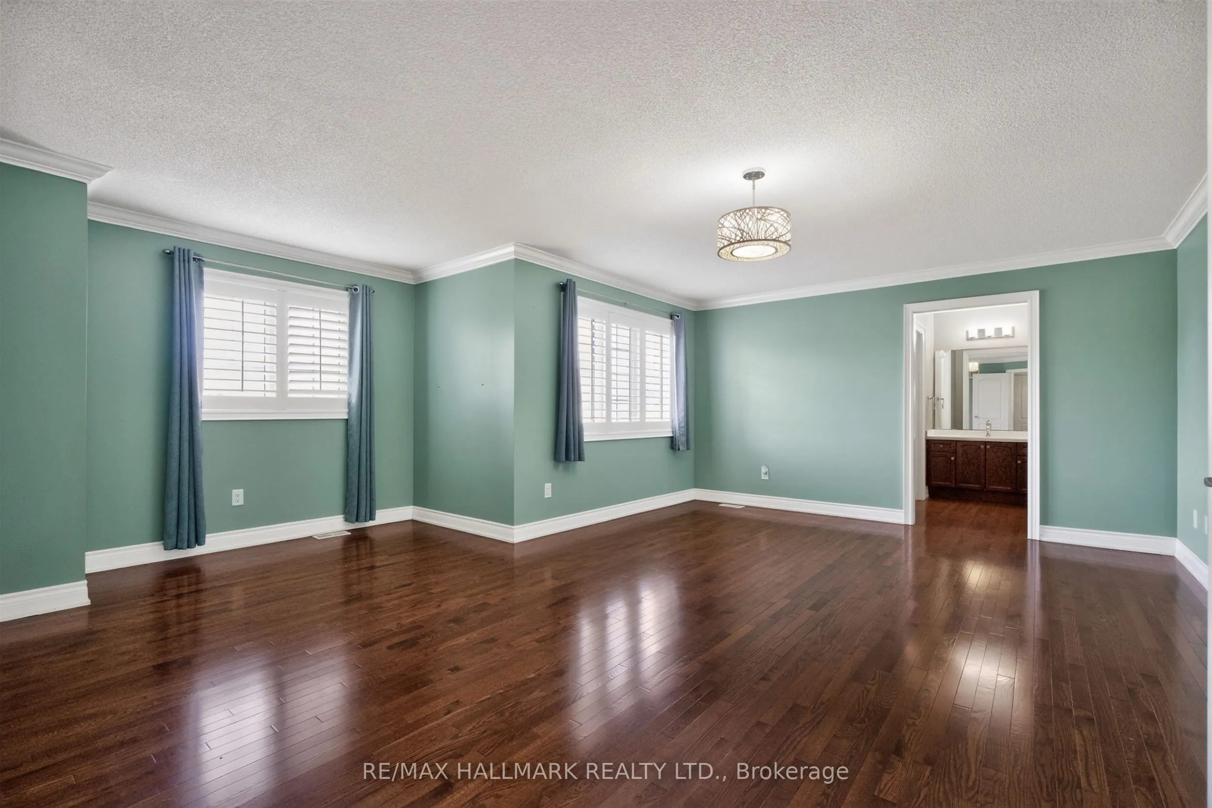 99 Royal West Drive