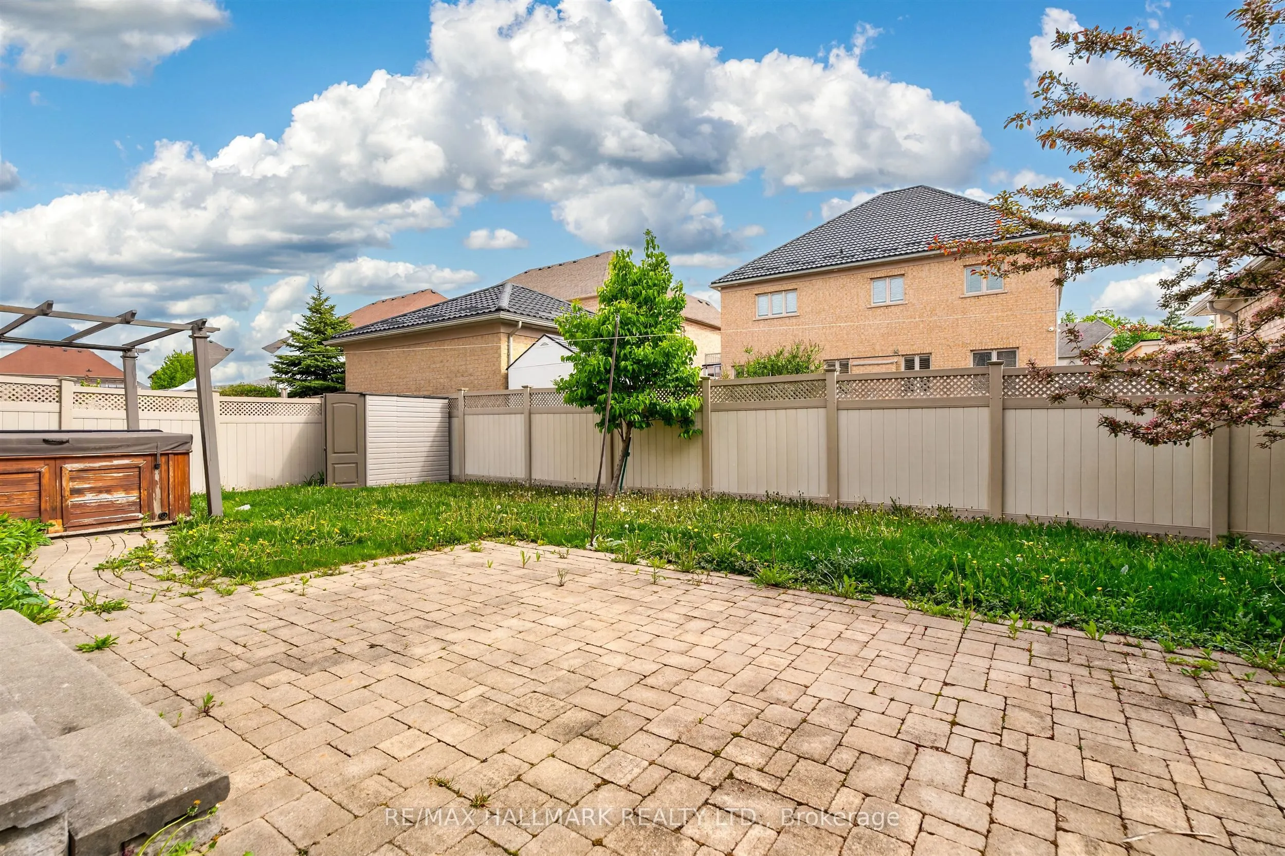 99 Royal West Drive