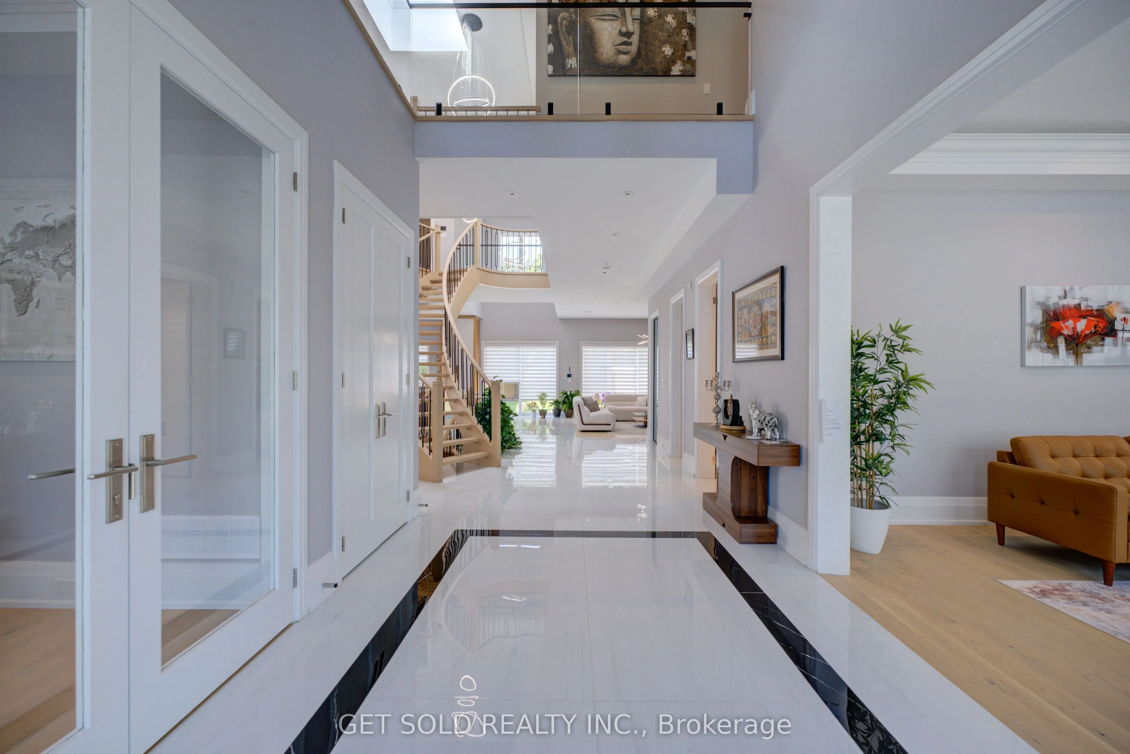 150 Wolfdale Avenue