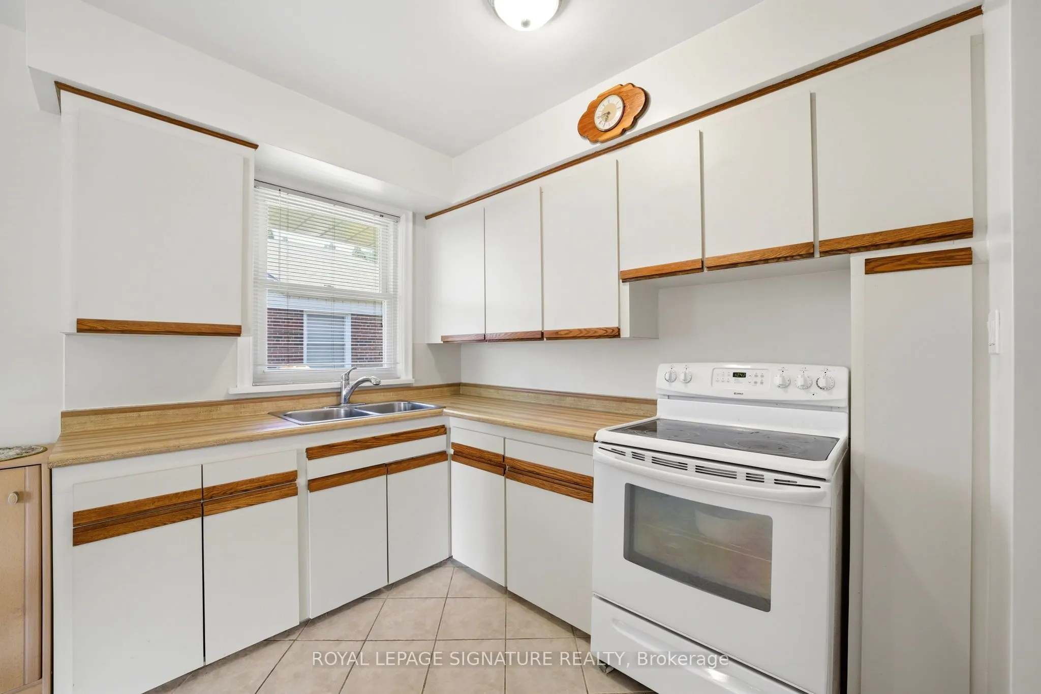 40 Kirk Bradden Road E