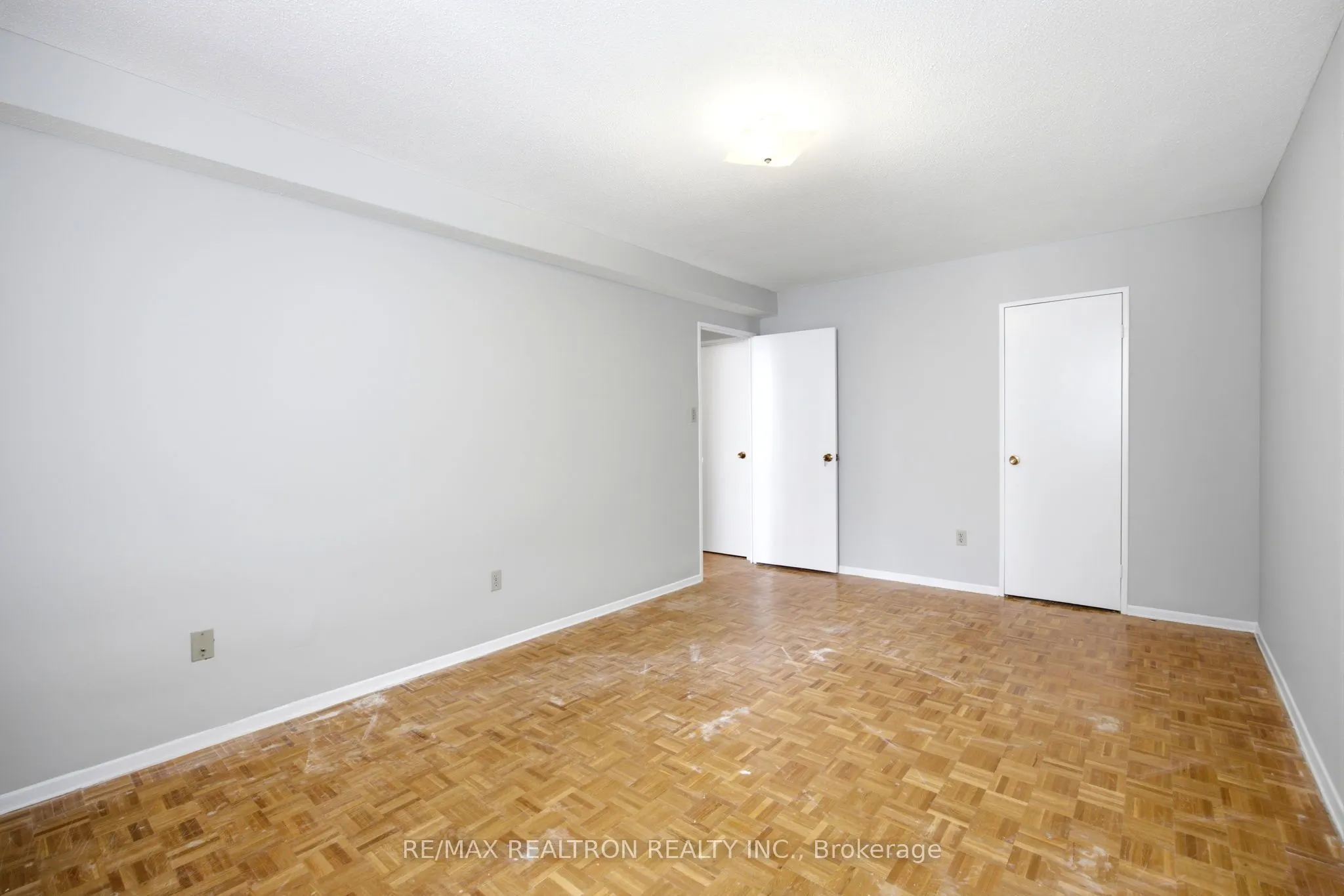 155 Marlee Avenue #909