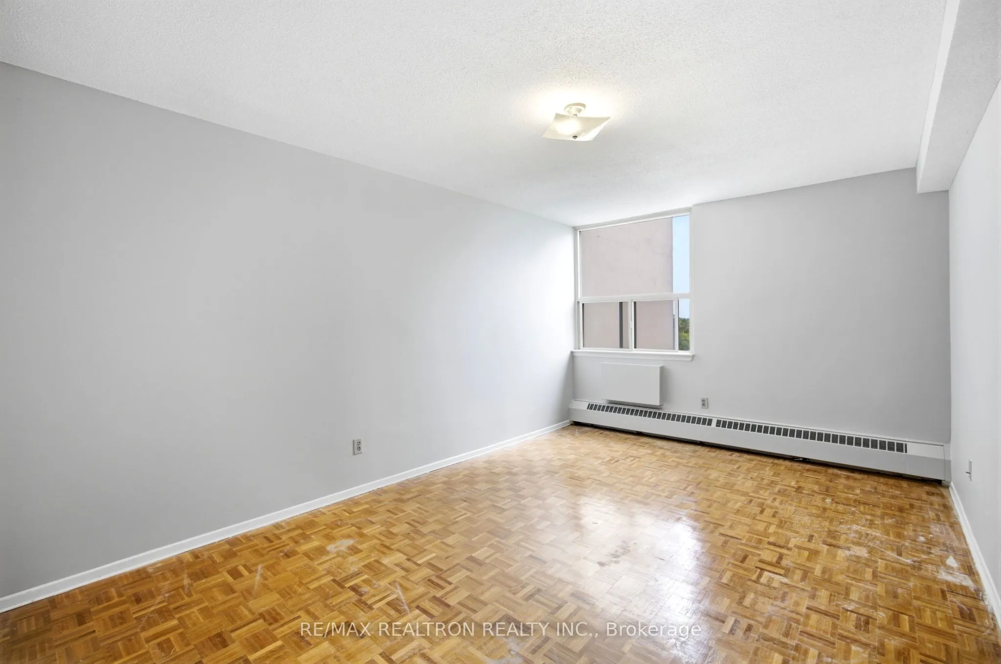 155 Marlee Avenue #909