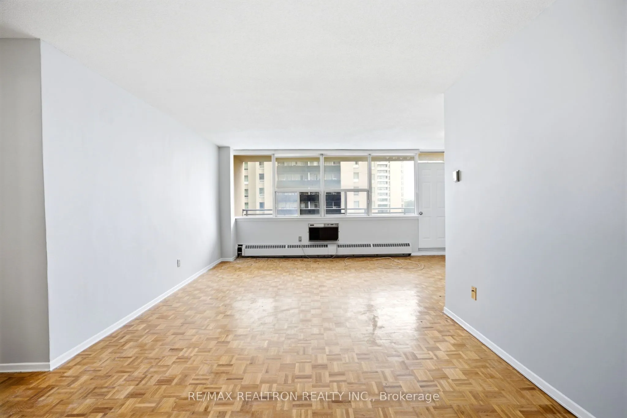 155 Marlee Avenue #909