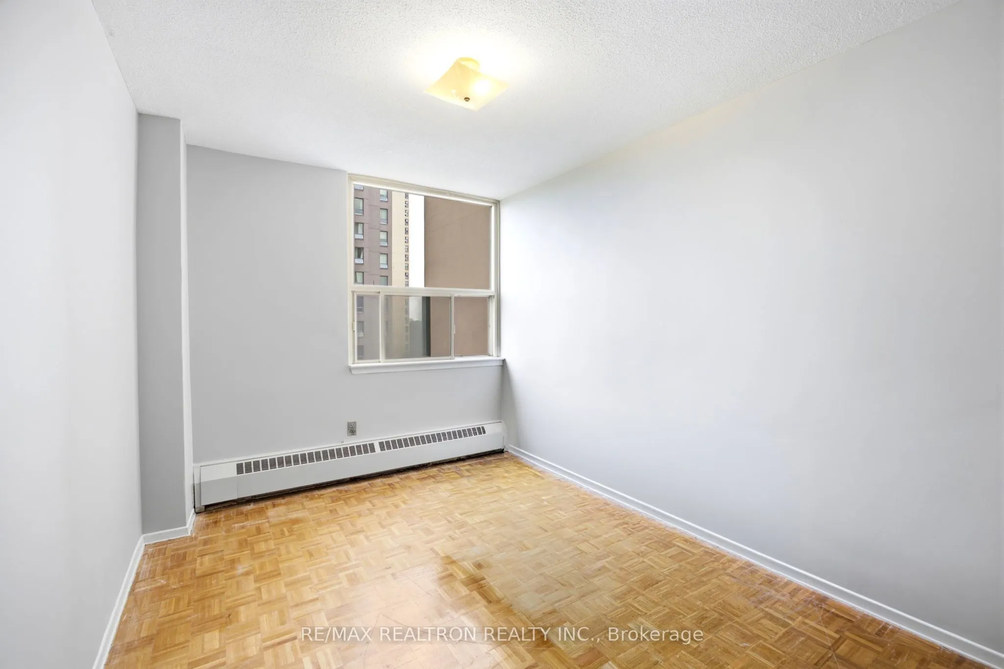 155 Marlee Avenue #909