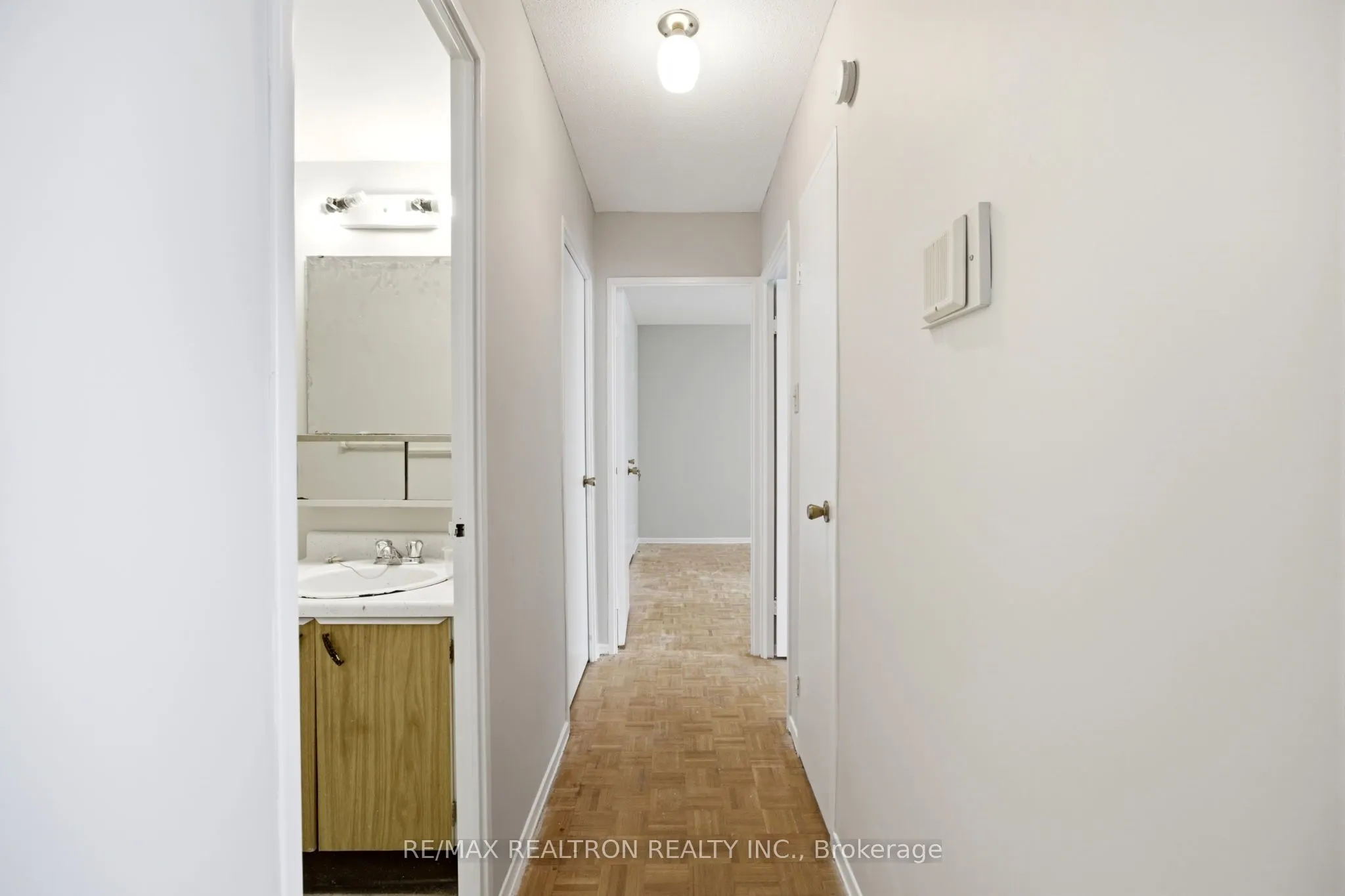 155 Marlee Avenue #909