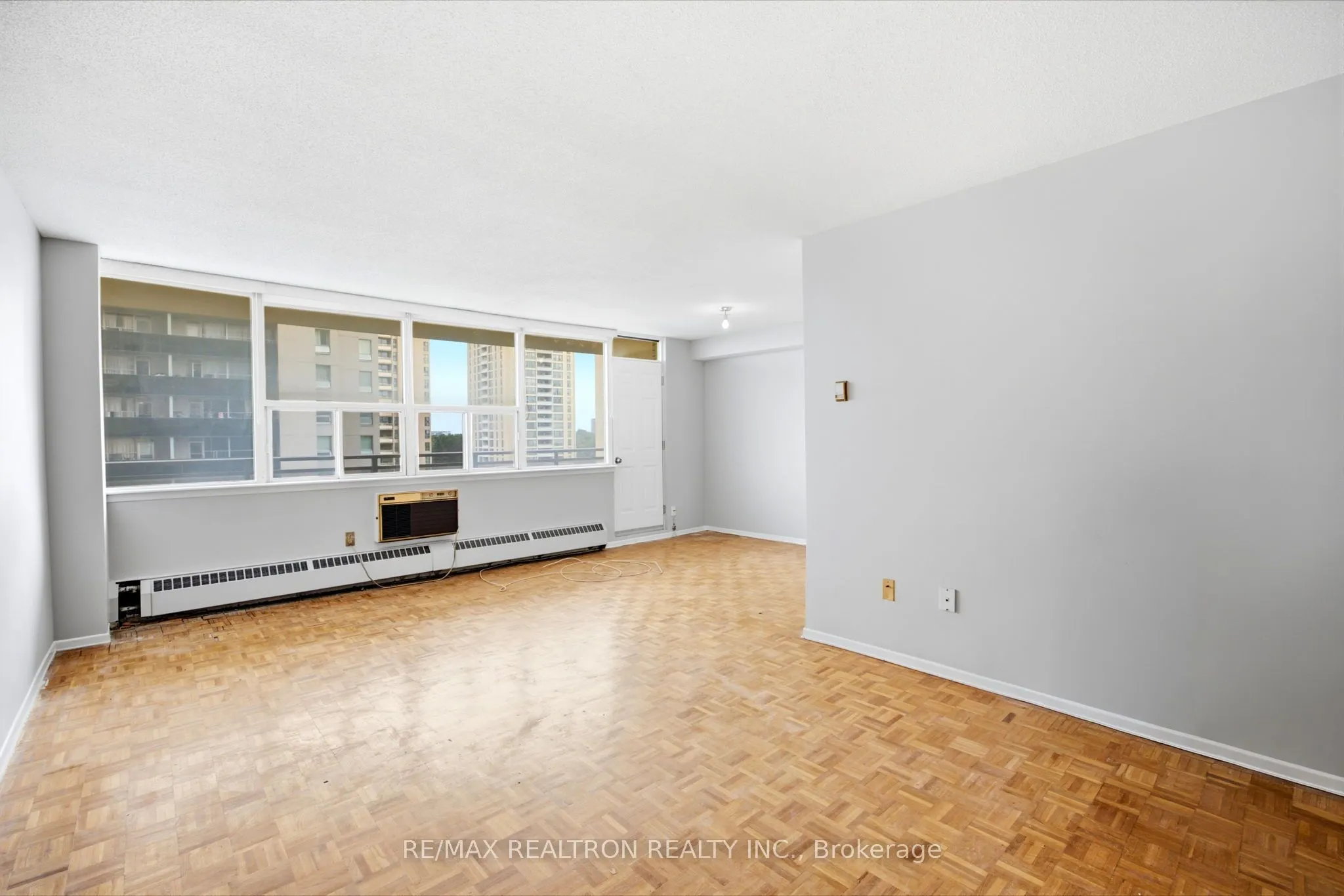 155 Marlee Avenue #909