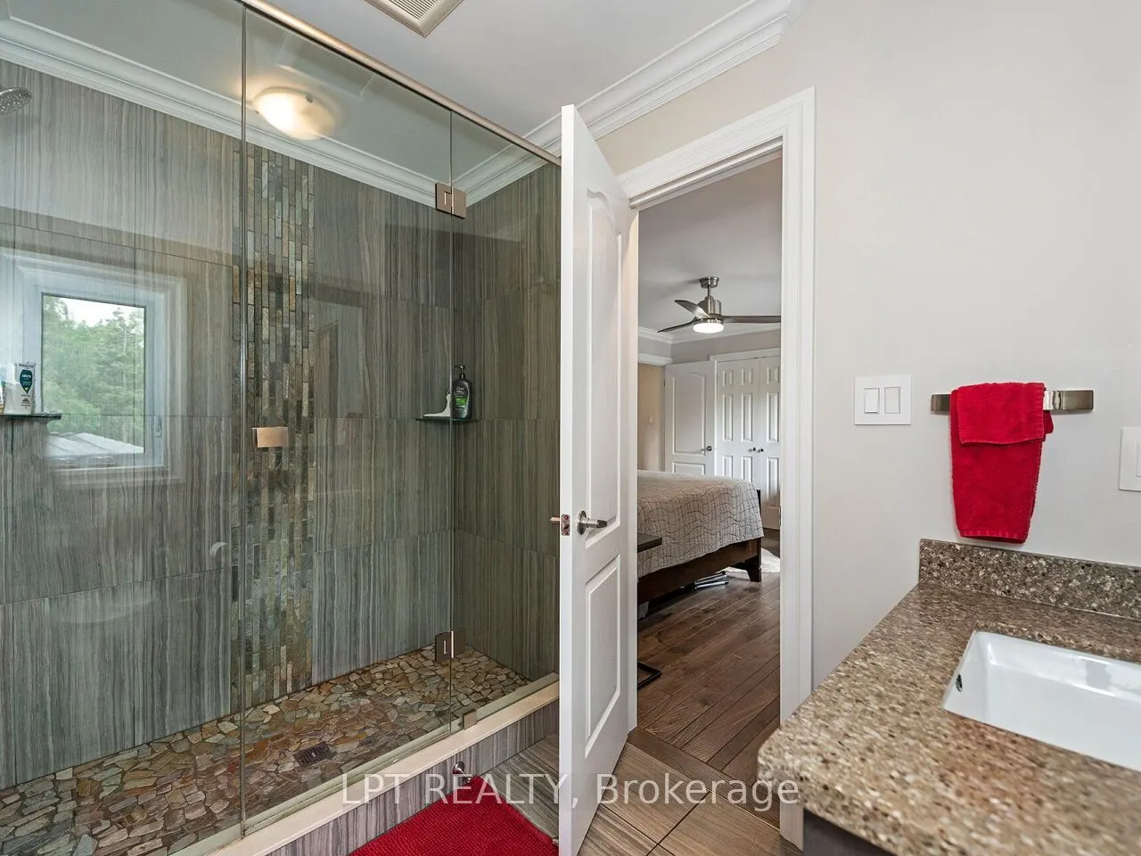 493 Tipperton Crescent