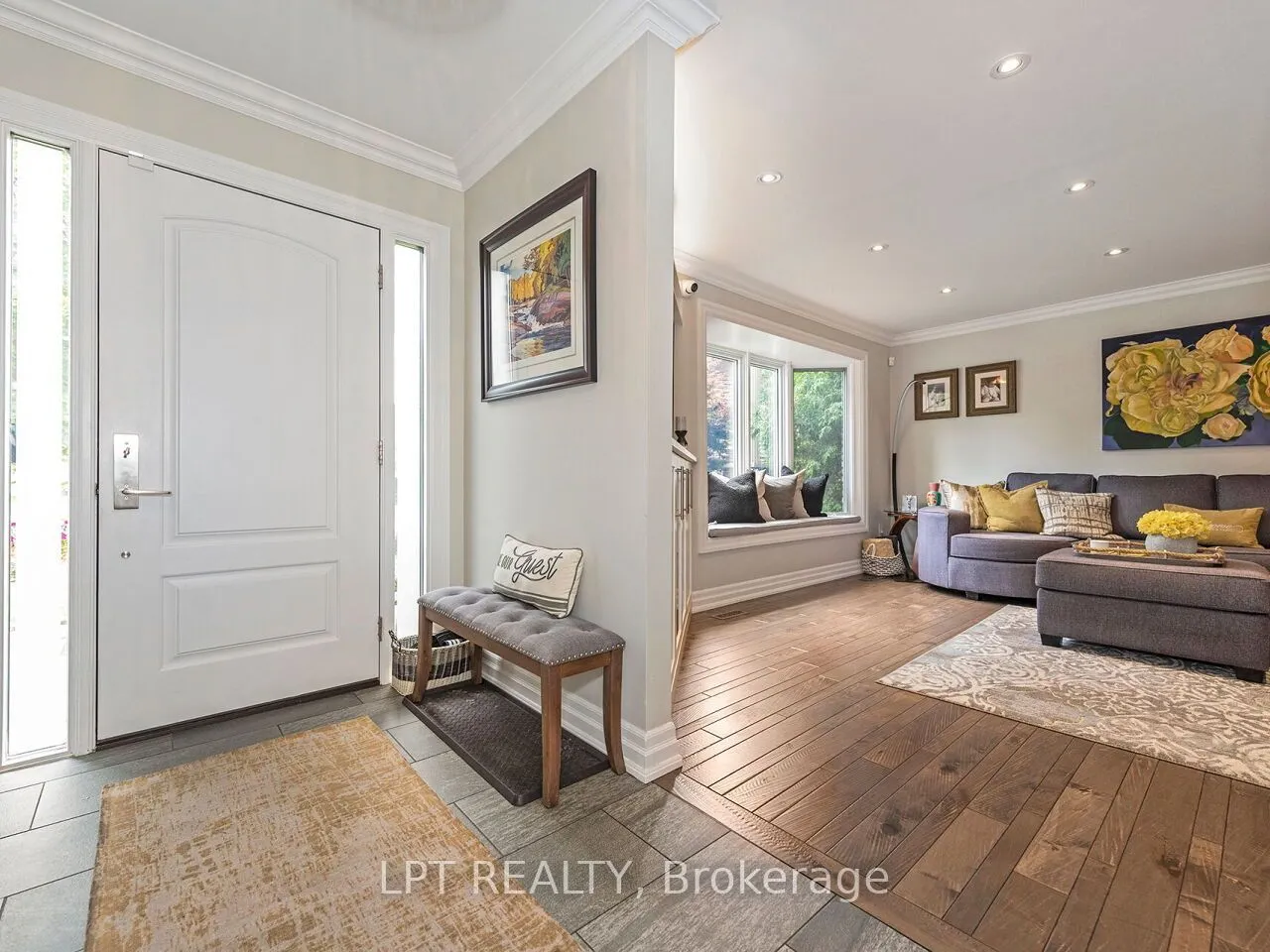 493 Tipperton Crescent