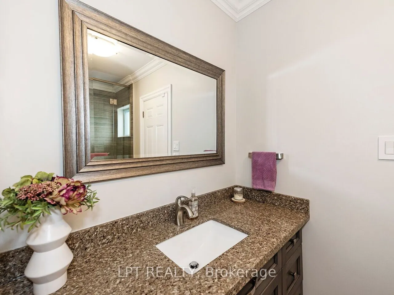 493 Tipperton Crescent