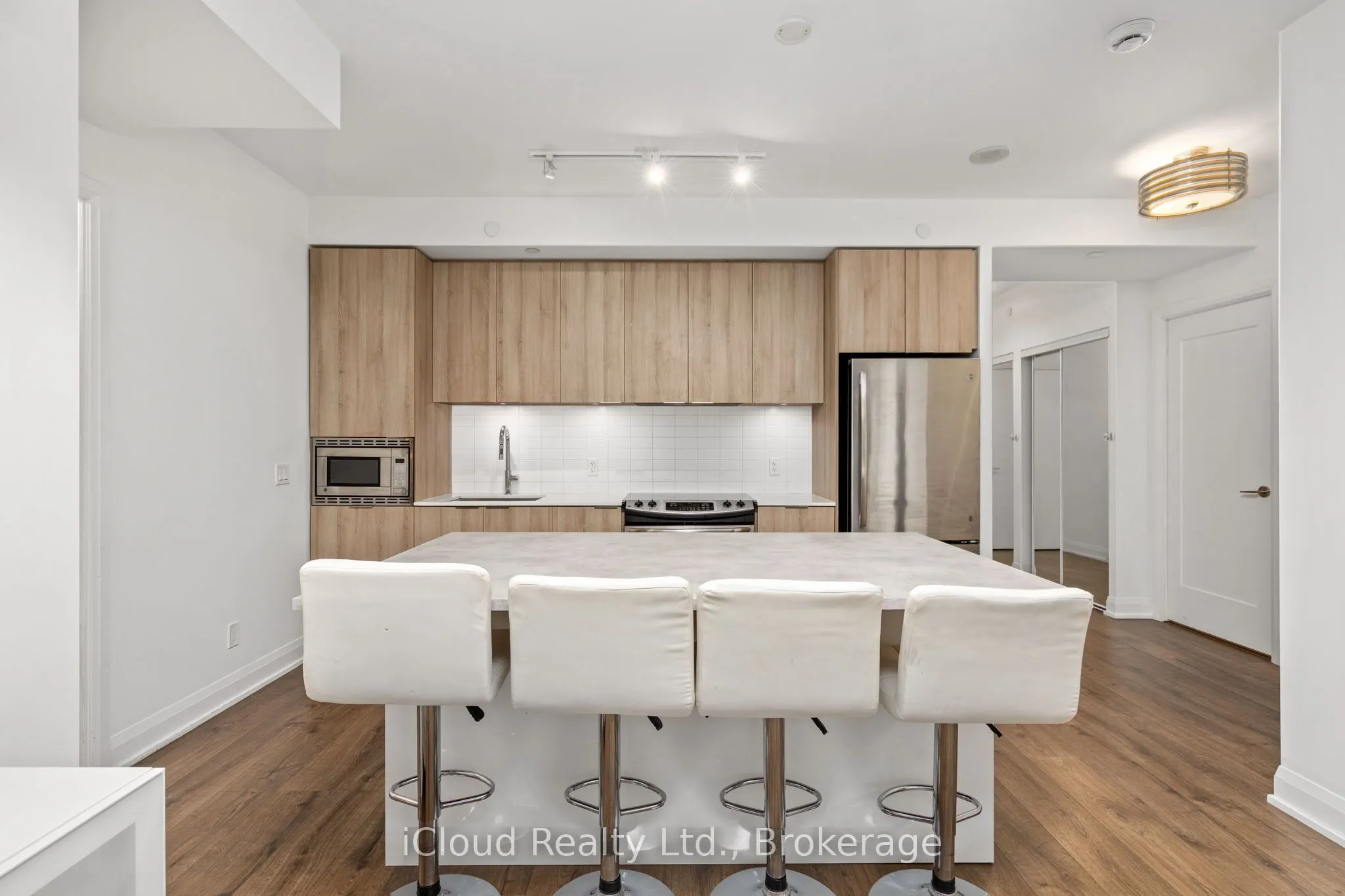110 Marine Parade Drive #810