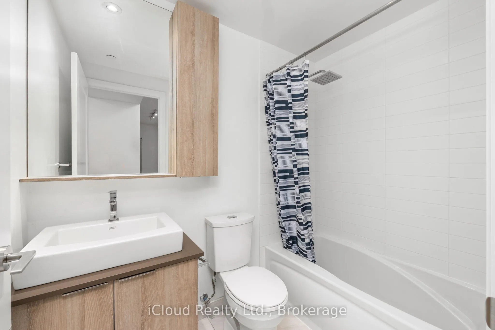 110 Marine Parade Drive #810