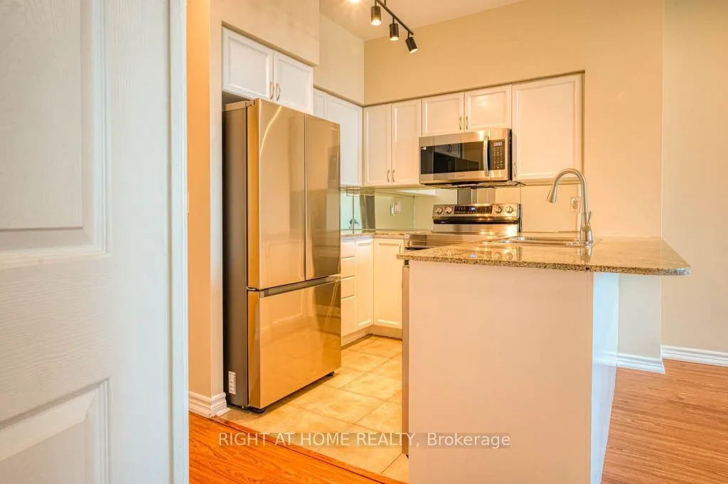 388 Prince Of Wales Drive #1711