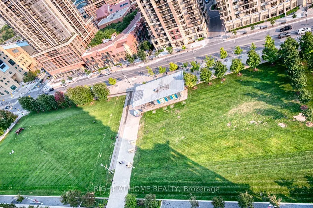 388 Prince Of Wales Drive #1711
