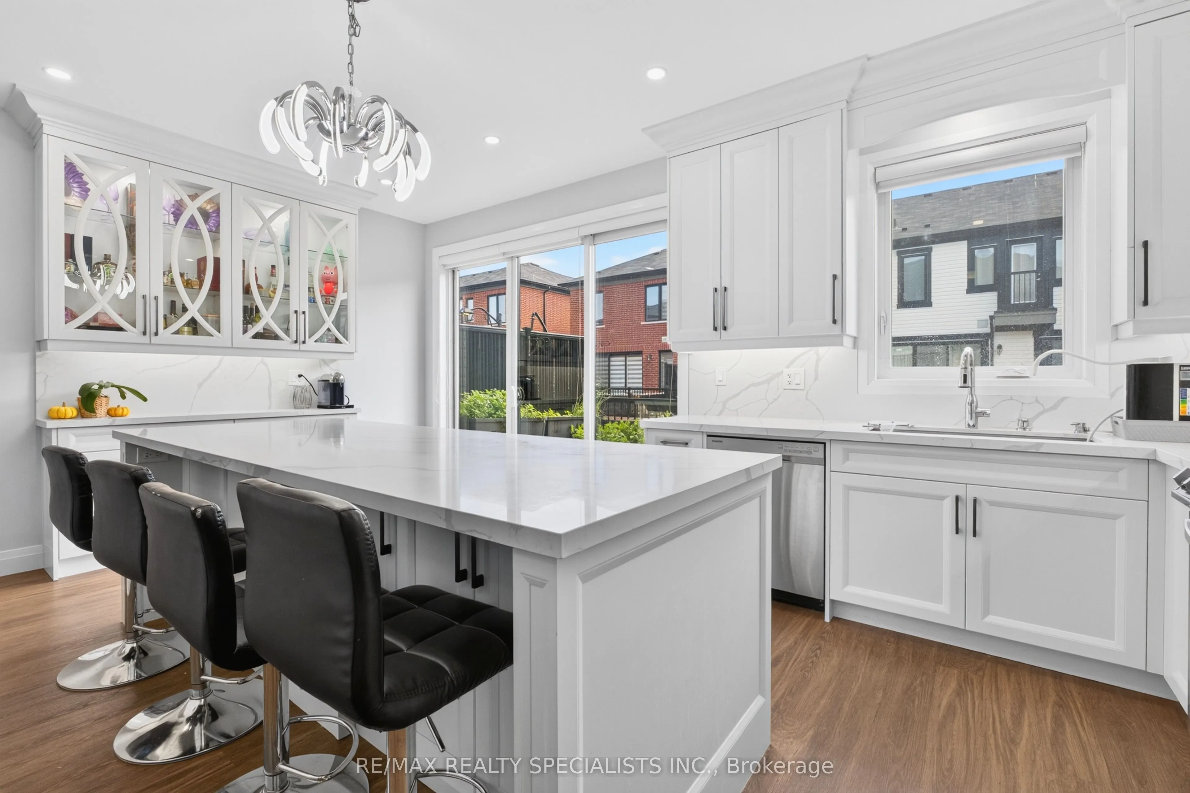 975 Whitlock Avenue #20